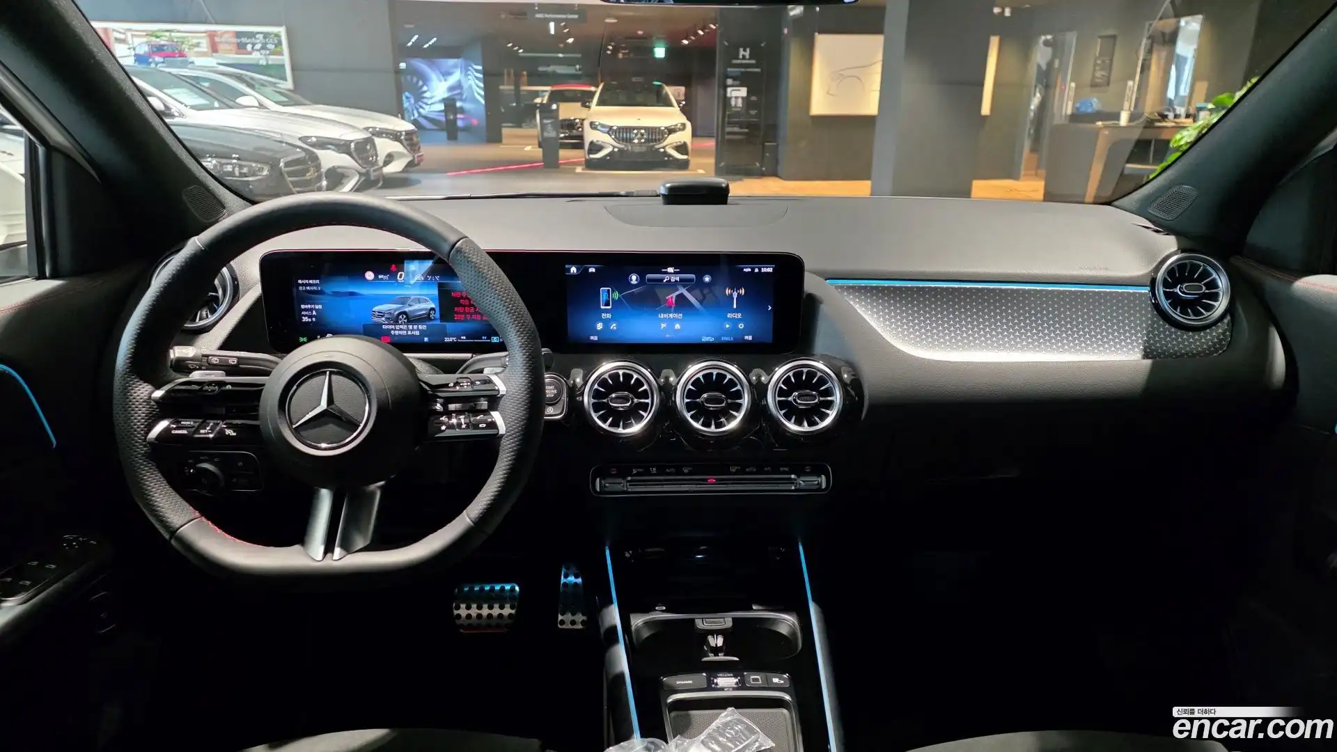 GLA-Class Mercedes-Benz 2025.7-INNER-007