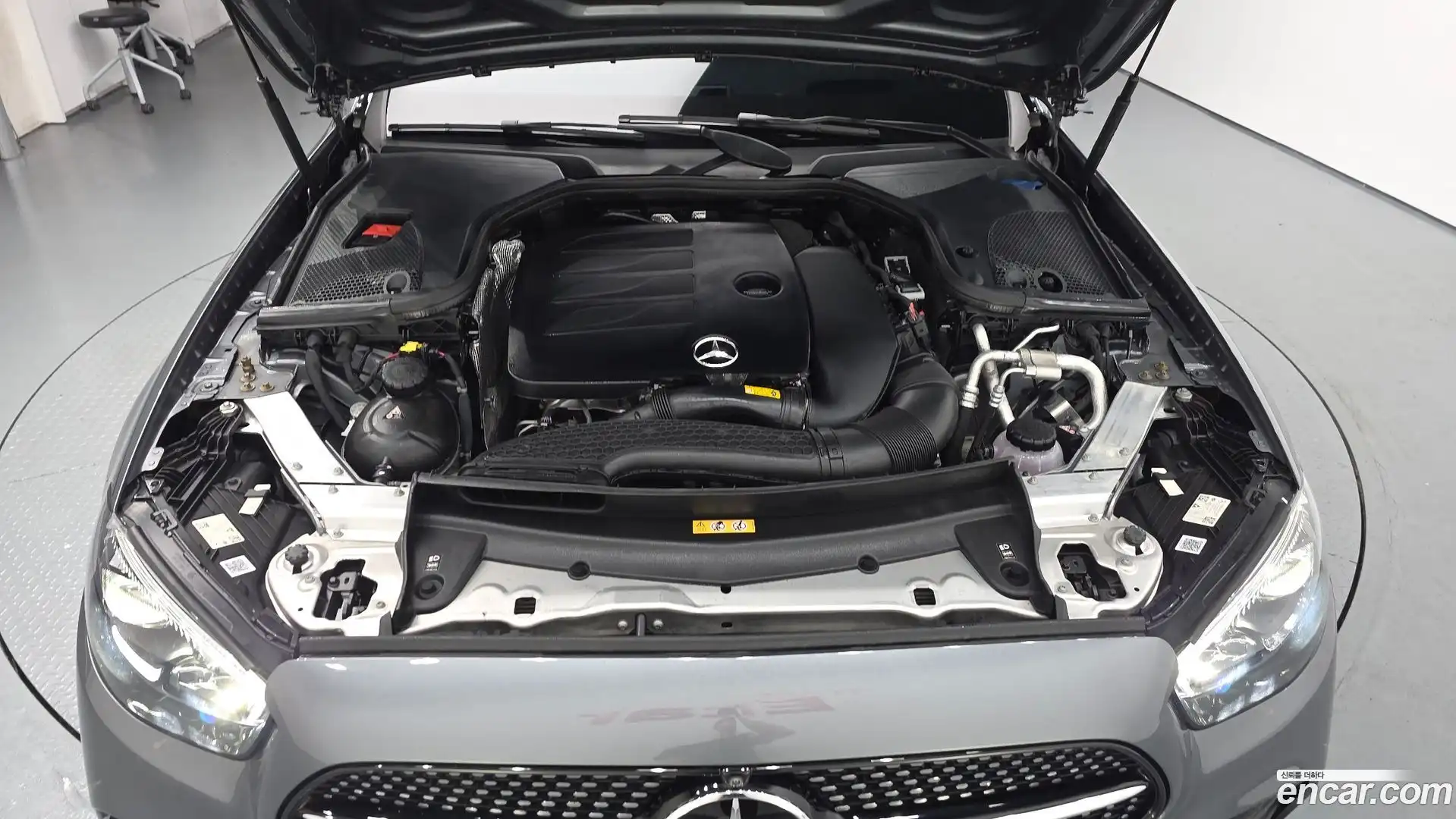 E-Class Mercedes-Benz 2023.2-OUTER-006