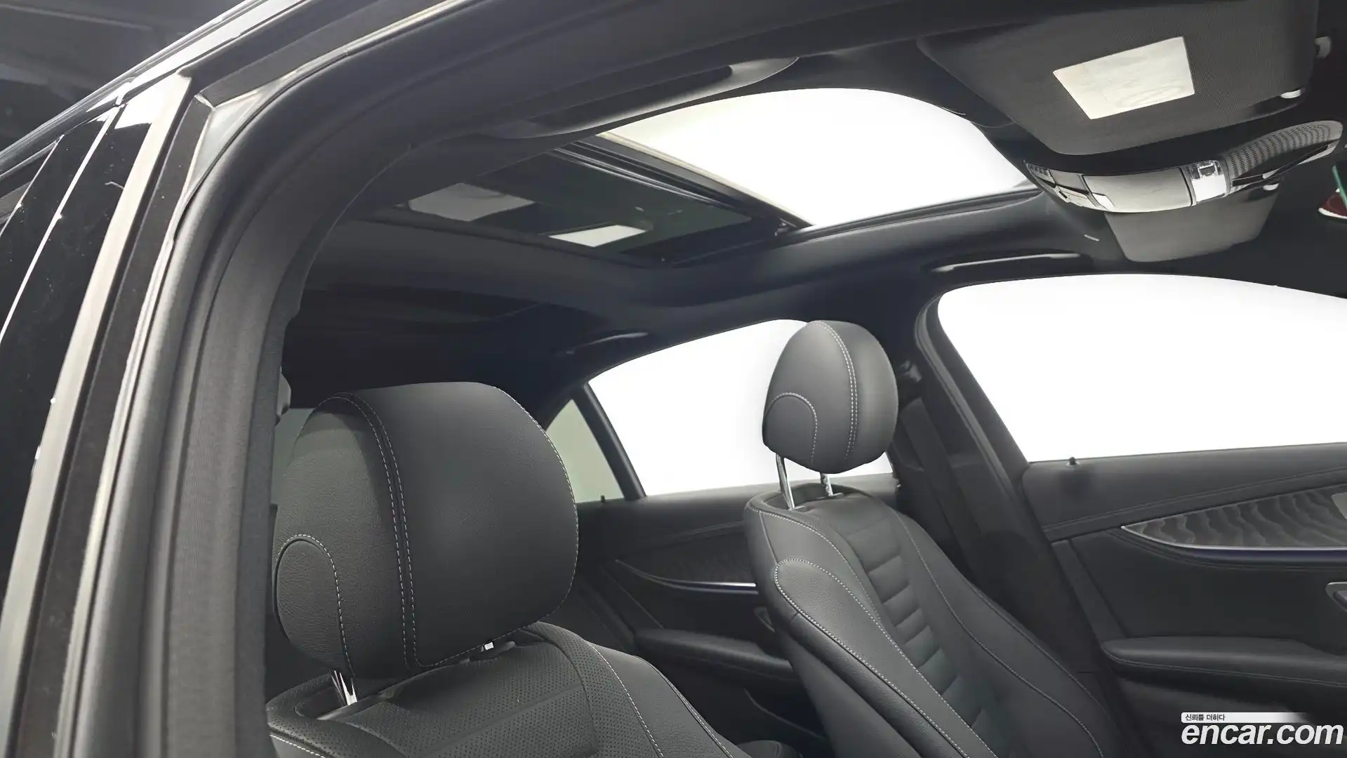 E-Class Mercedes-Benz 2023.2-OPTION-020