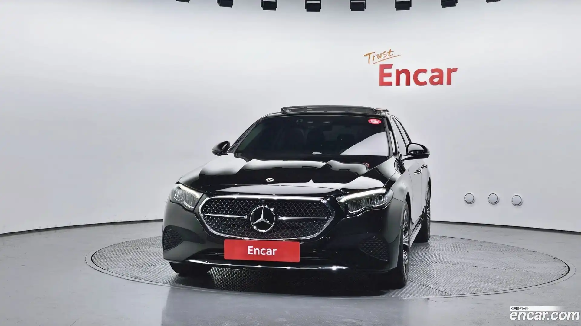 E-Class Mercedes-Benz 2024.7-OUTER-003