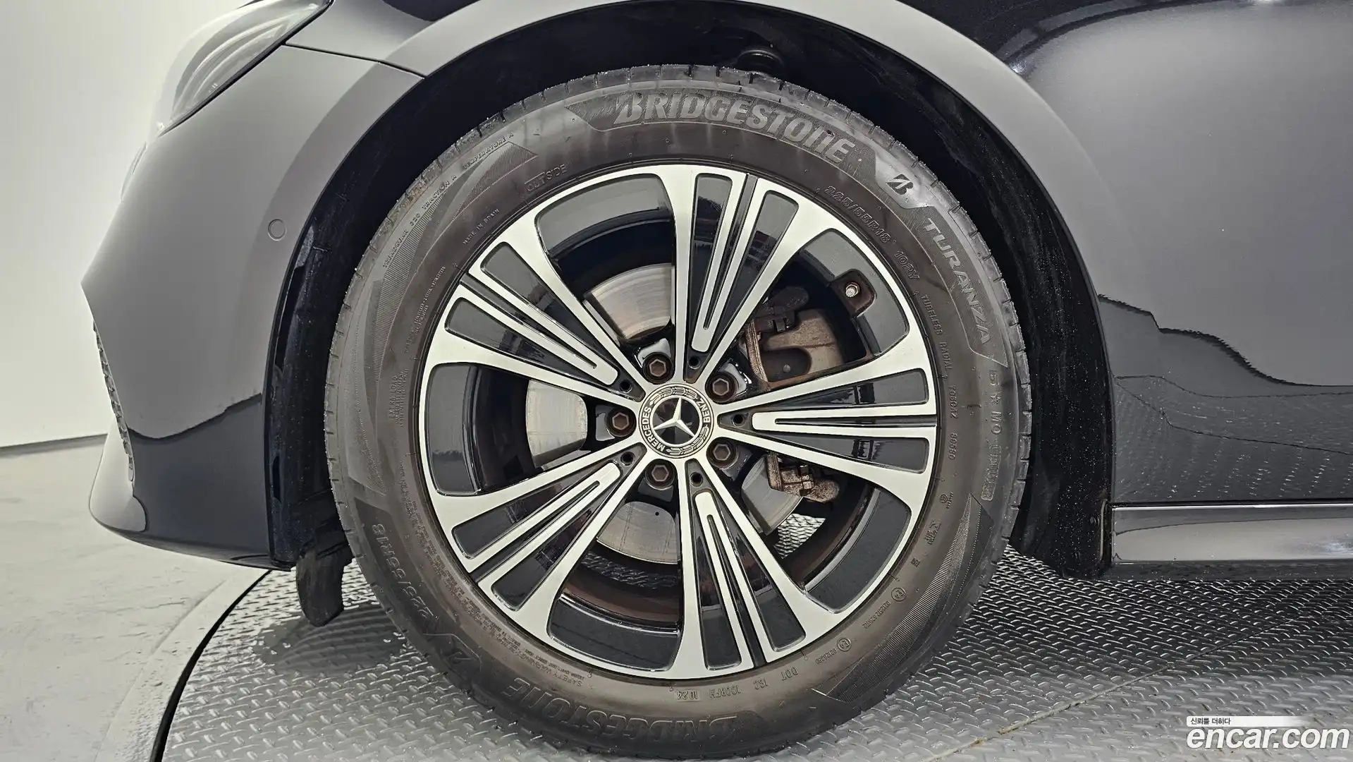 E-Class Mercedes-Benz 2024.7-OUTER-005