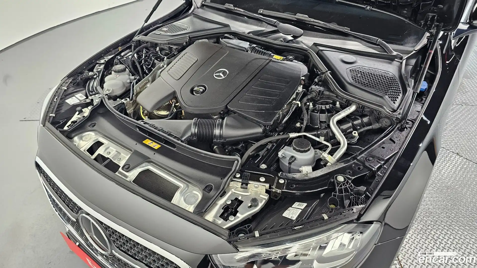E-Class Mercedes-Benz 2024.7-OUTER-006