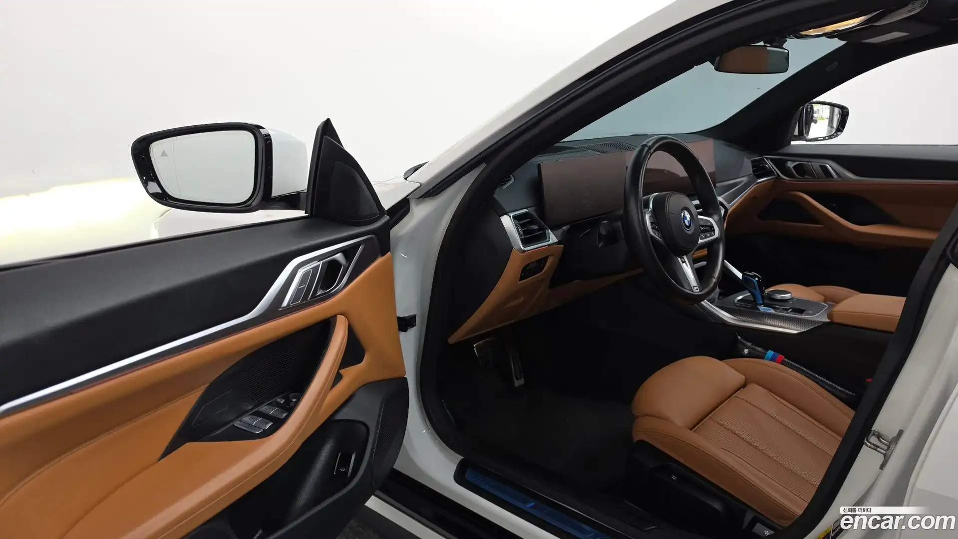 i4 BMW 2022.4-INNER-010