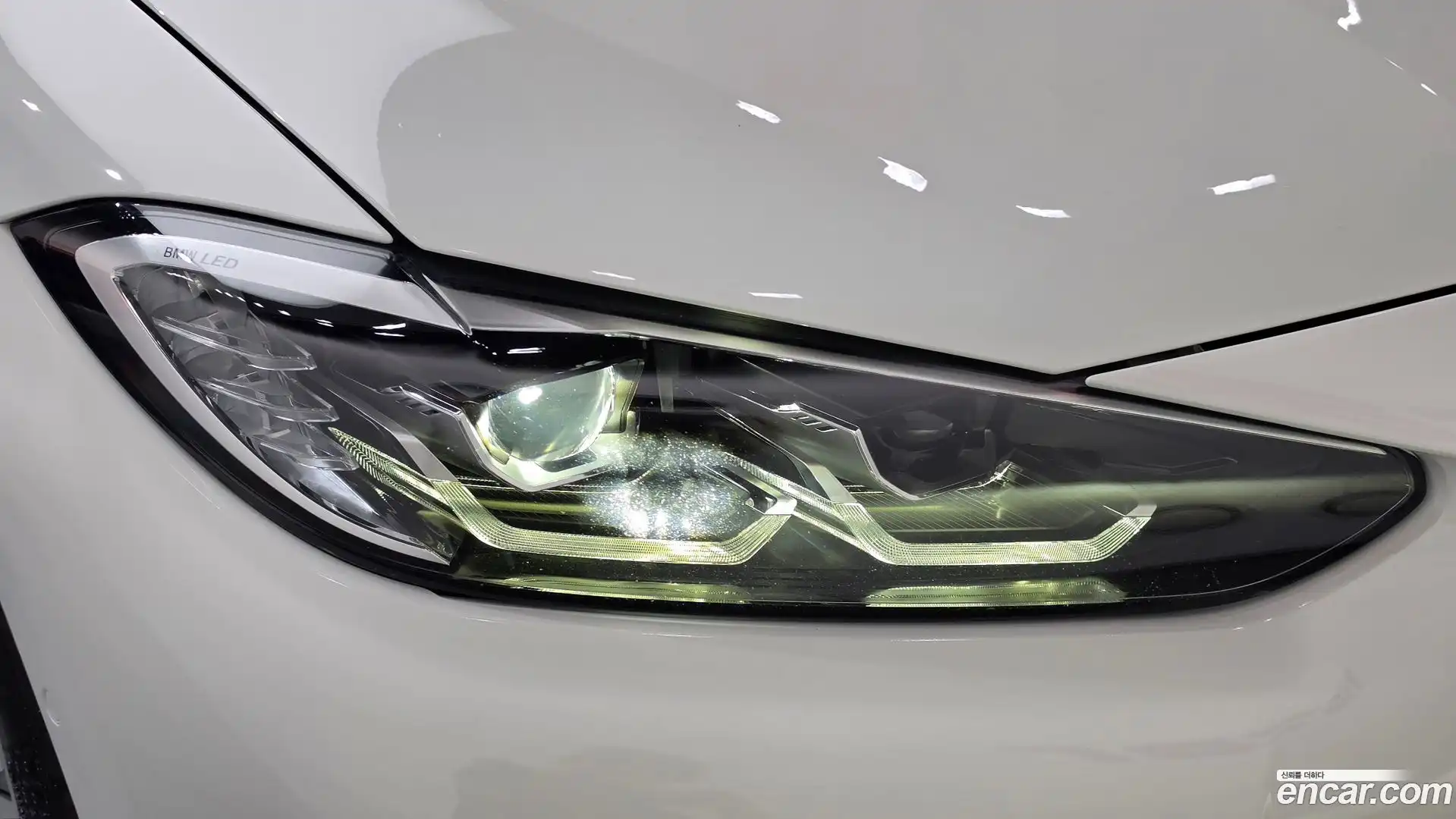 i4 BMW 2022.4-OUTER-032