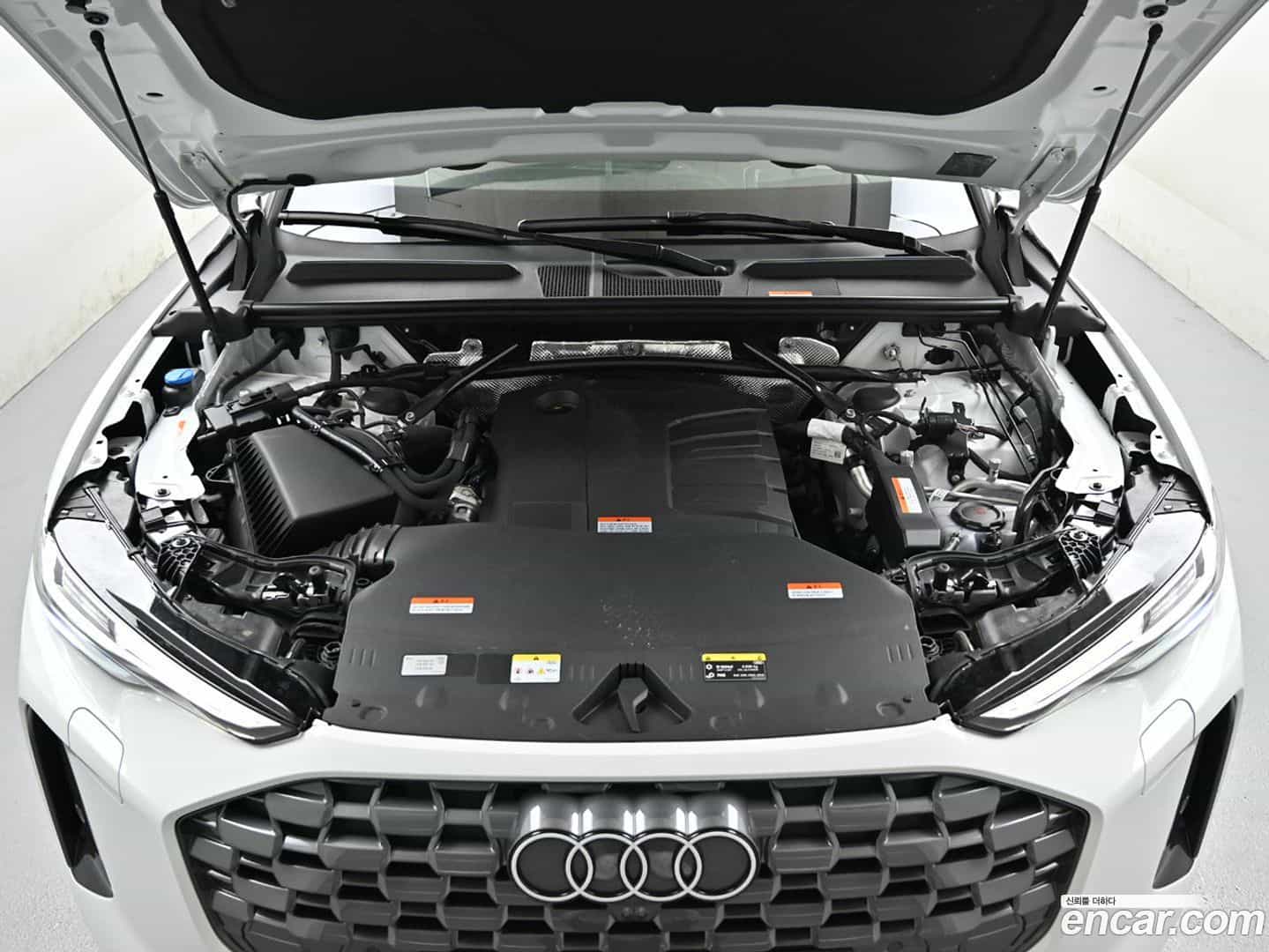 Q5 Audi 2025.11-OUTER-006