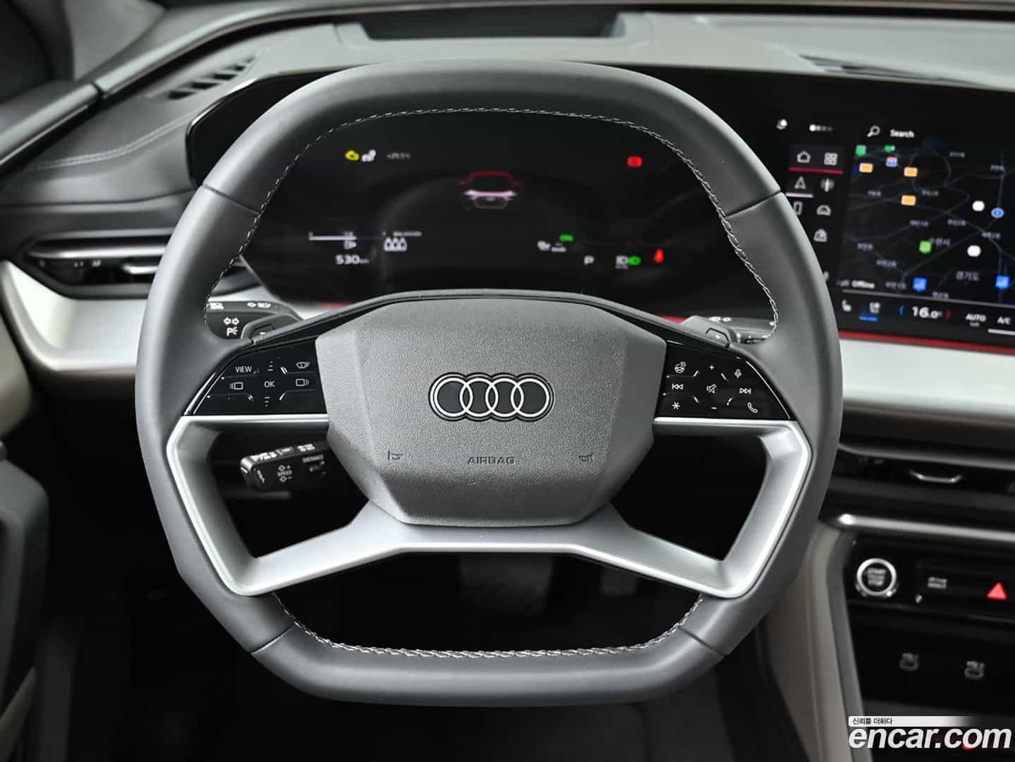 Q5 Audi 2025.11-OPTION-017
