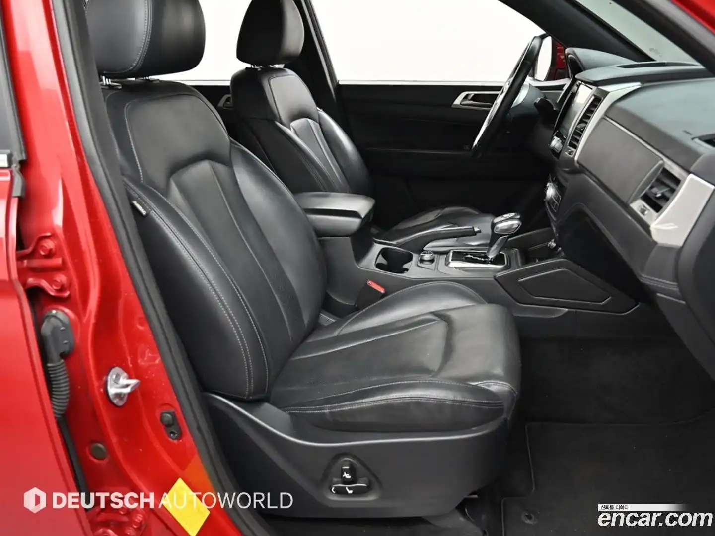 Rexton KG Mobility 2019.3-INNER-010