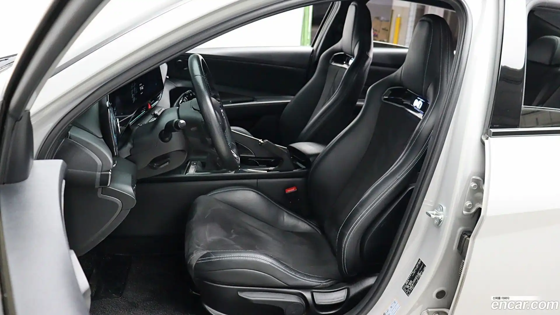 AVANTE Hyundai 2023.0-INNER-010
