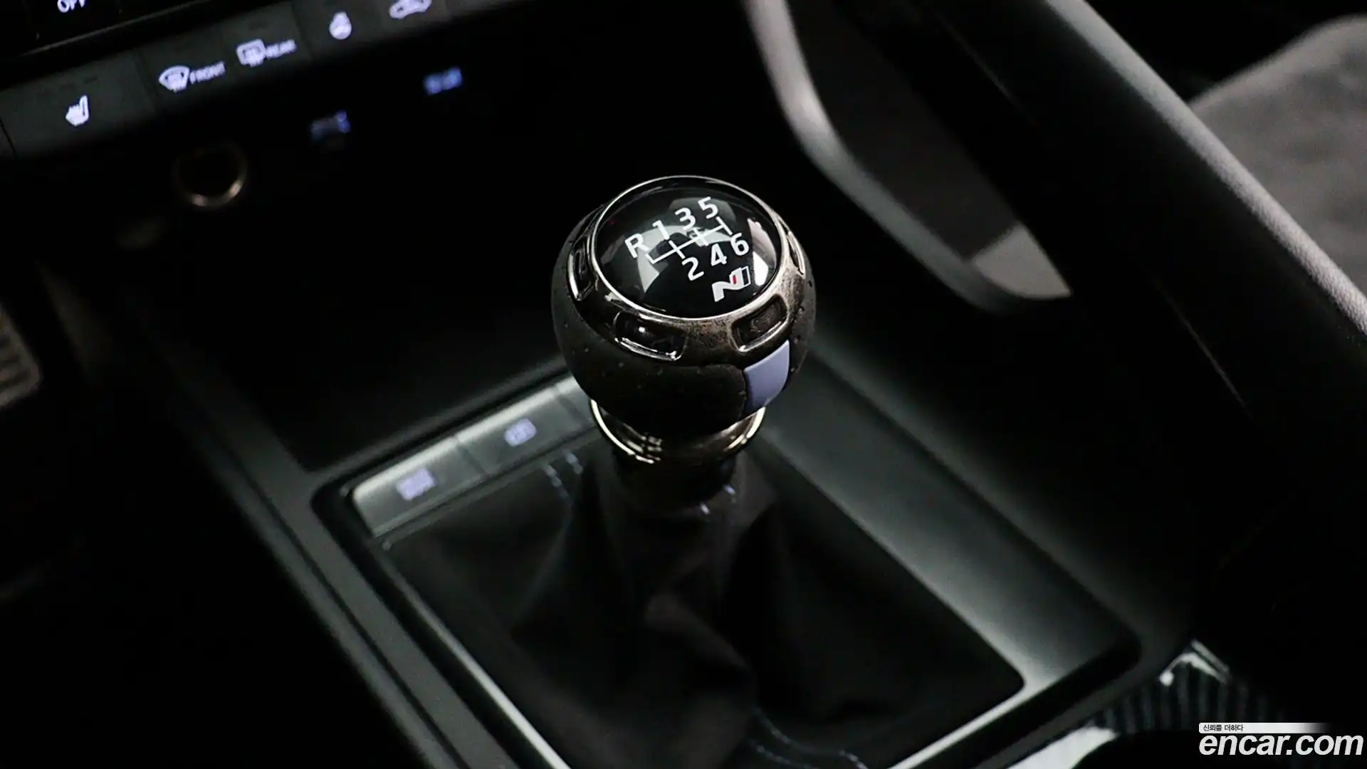AVANTE Hyundai 2023.0-OPTION-017