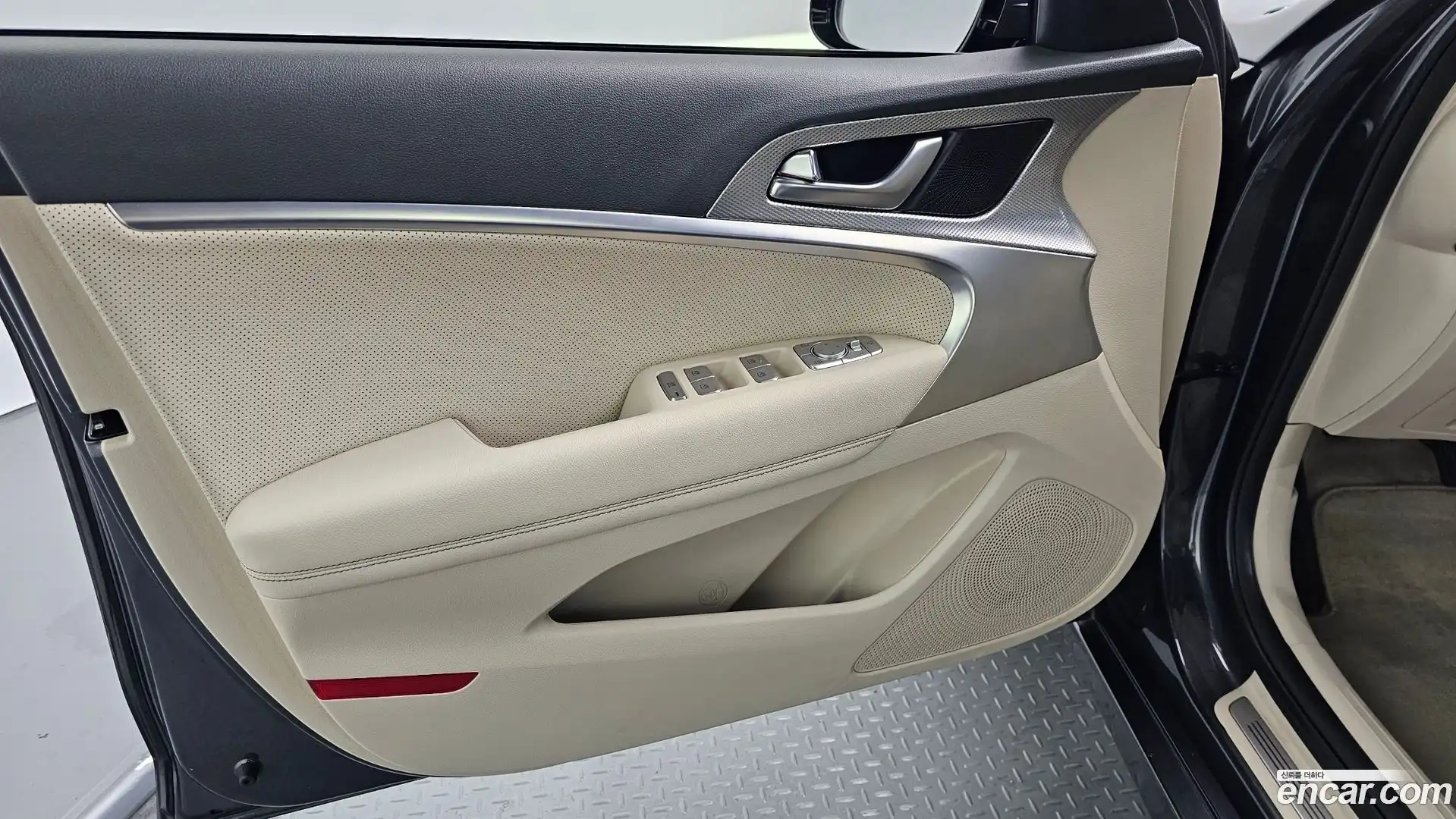 G70 Genesis 2021.4-INNER-034