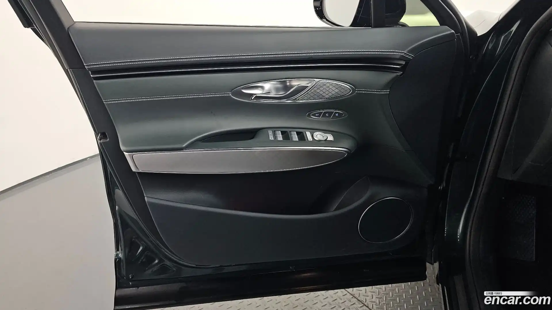 GV70 Genesis 2022.7-INNER-034