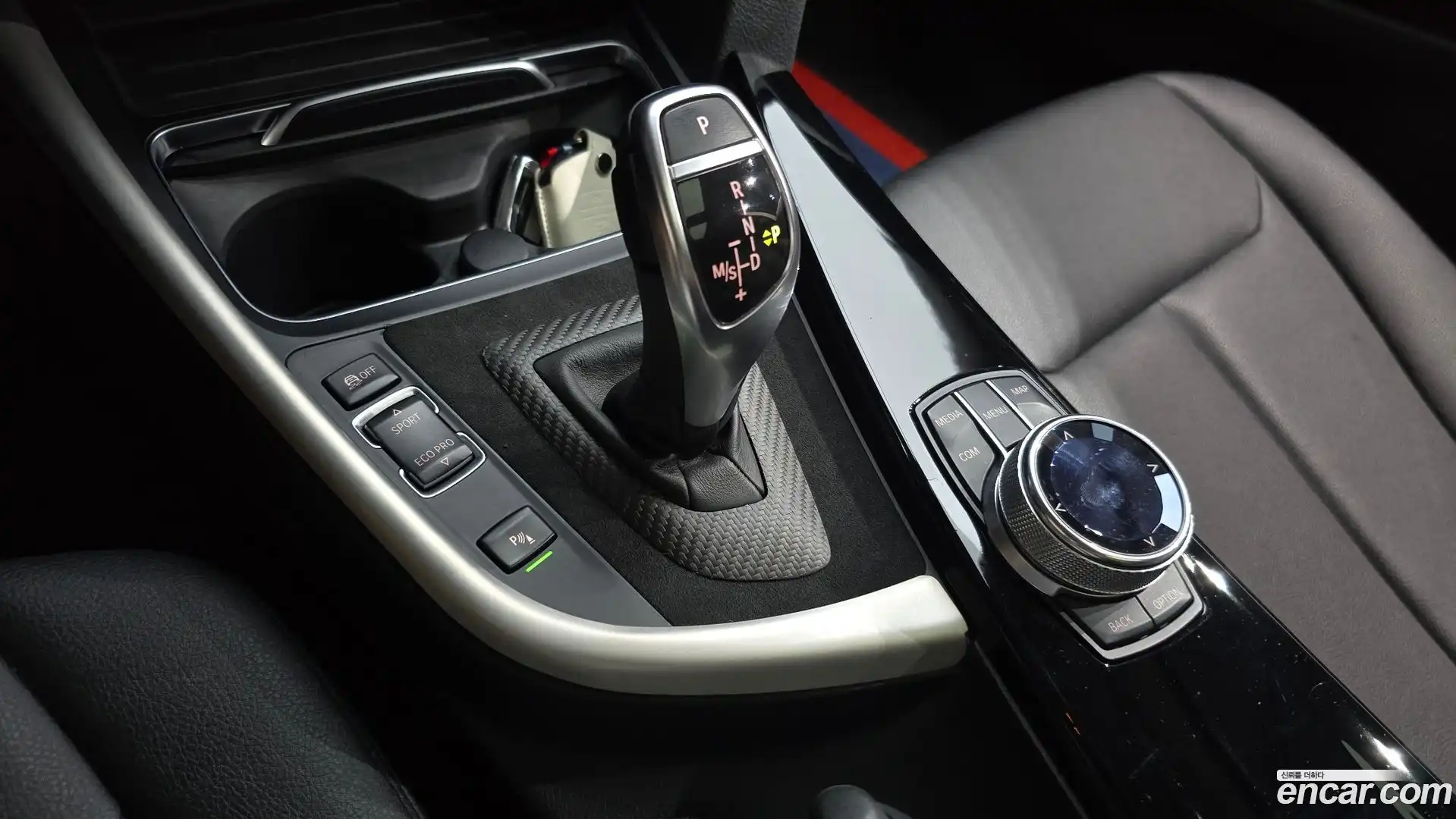 Gran Turismo BMW 2018.5-INNER-009