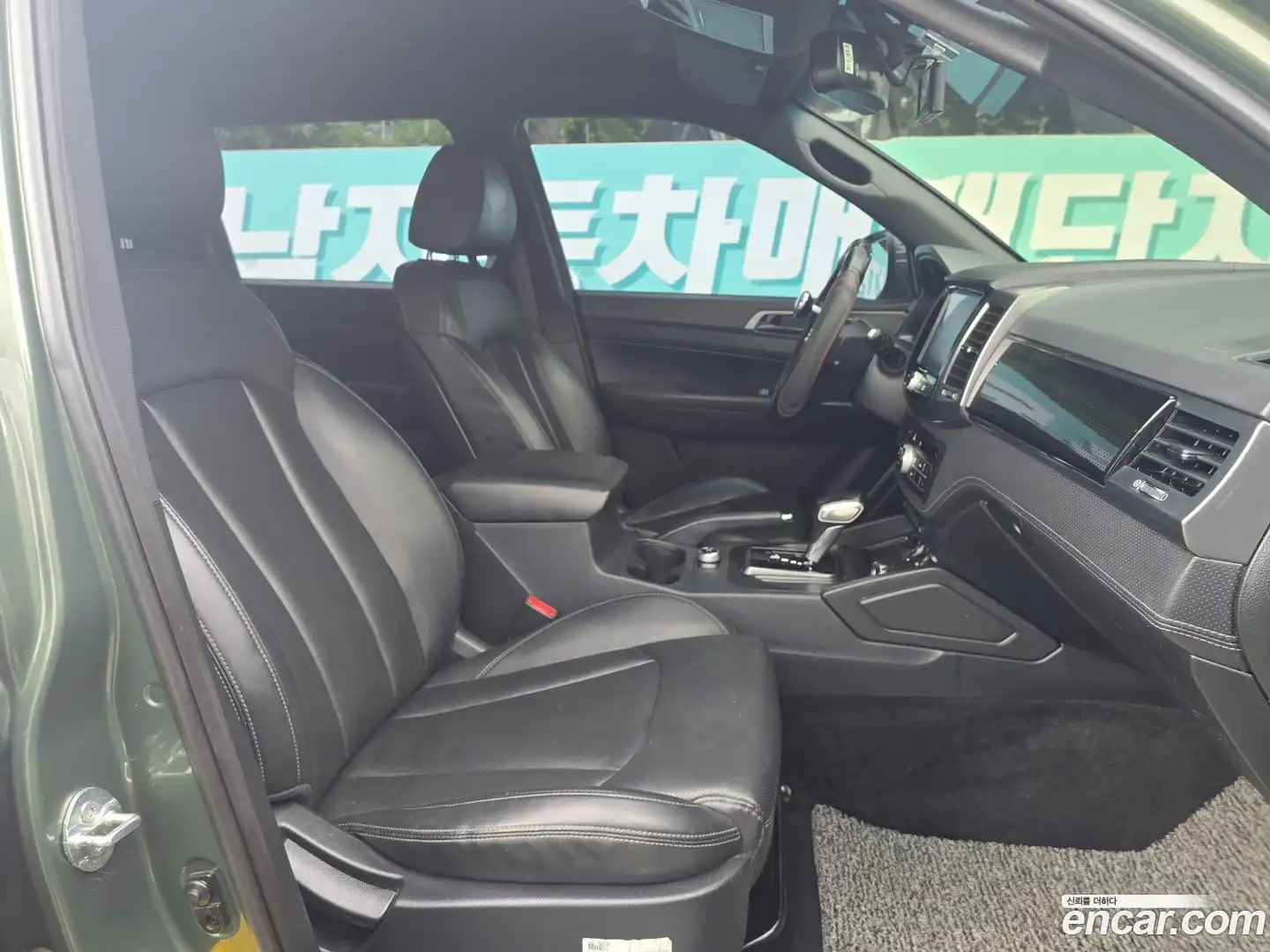 Rexton KG Mobility 2021.8-INNER-010