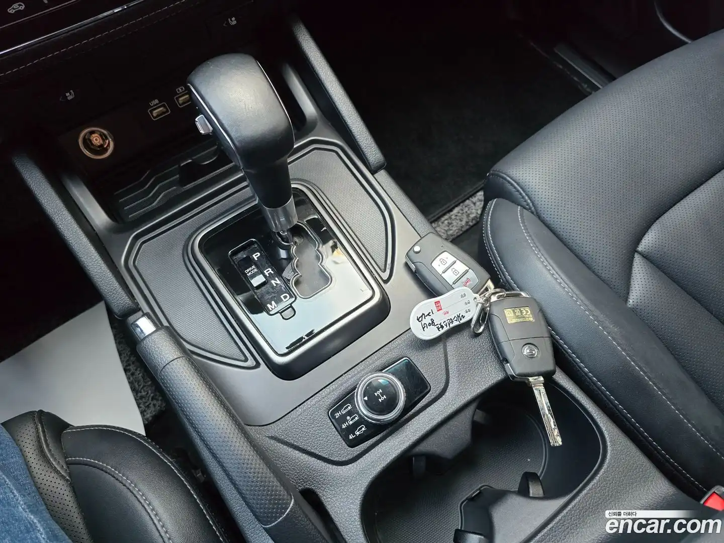 Rexton KG Mobility 2022.0-INNER-009