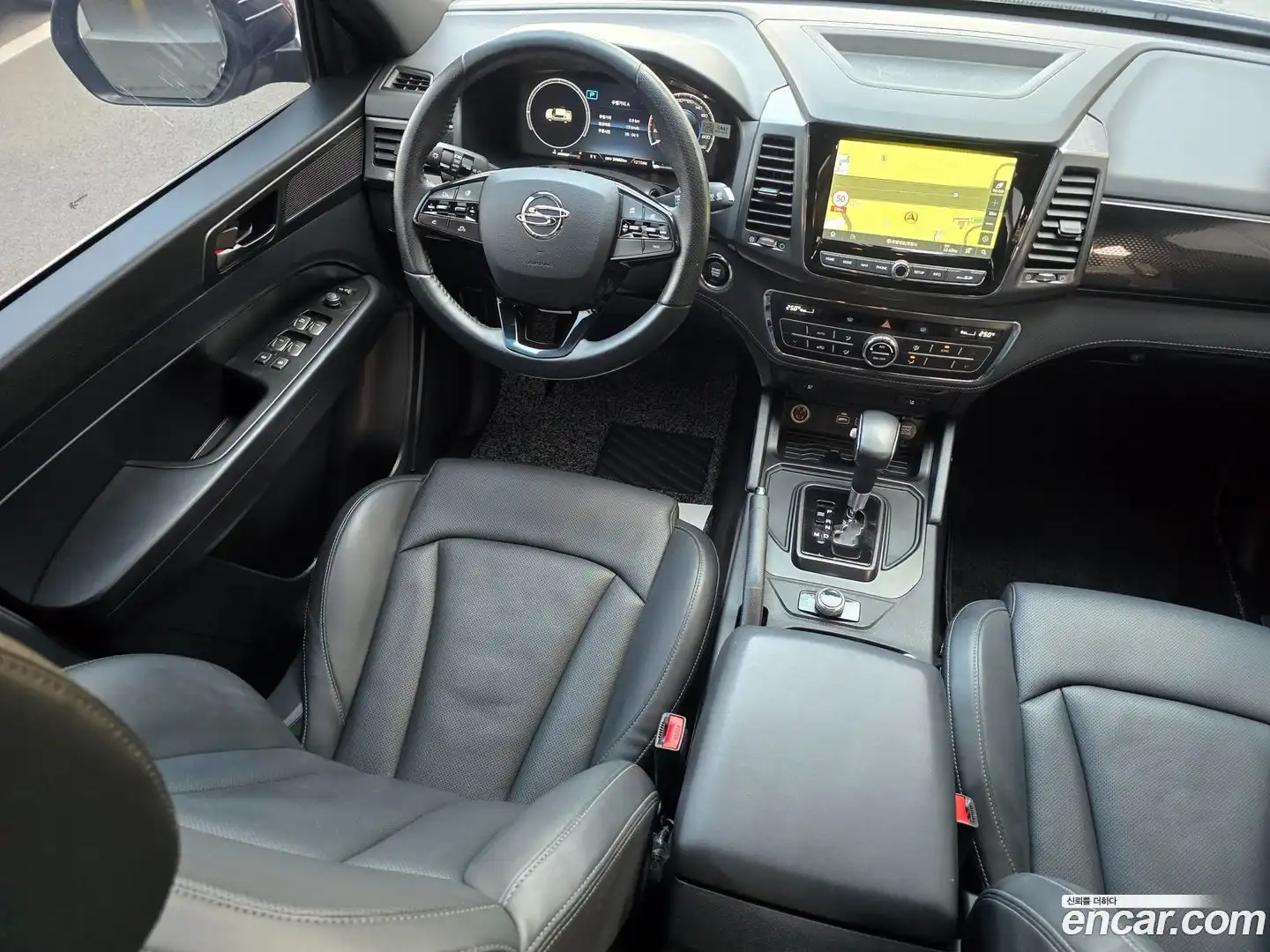 Rexton KG Mobility 2022.0-INNER-010