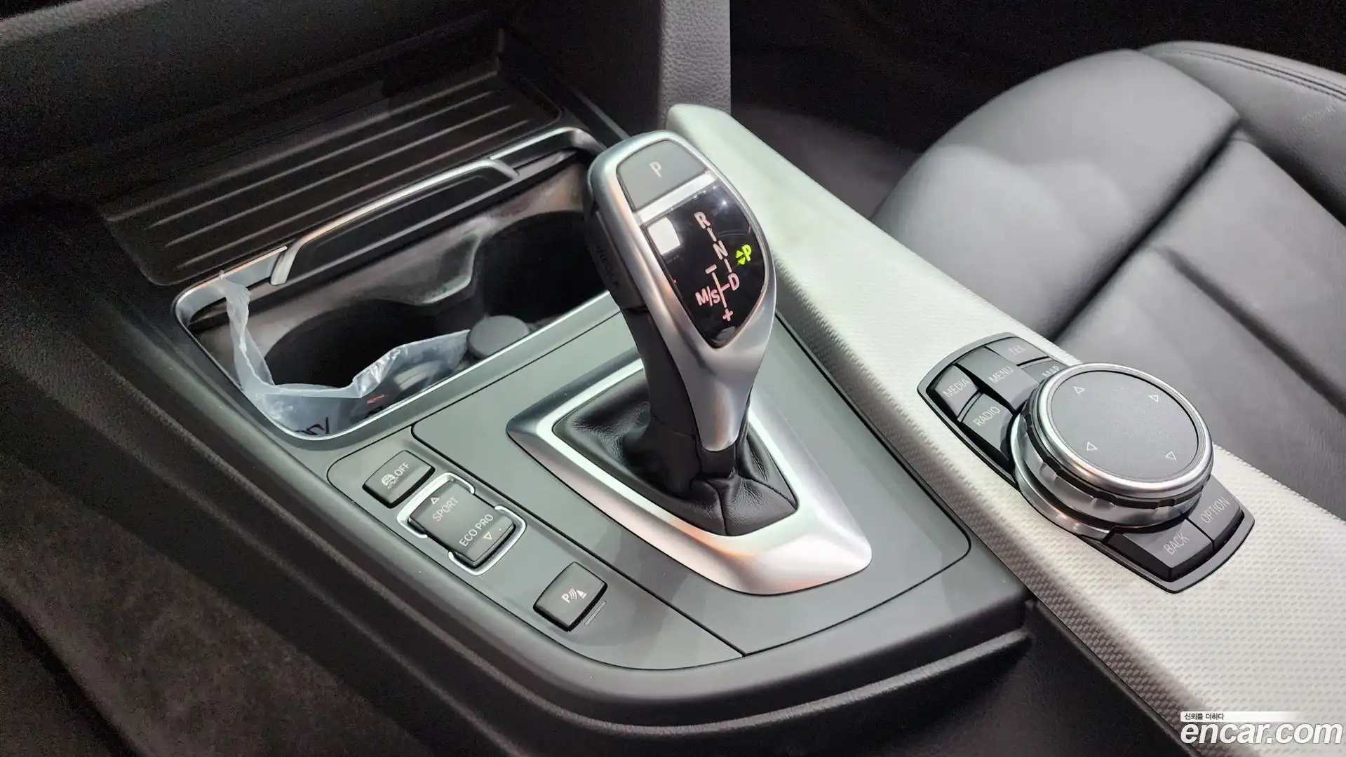 3-Series BMW 2016.5-INNER-009
