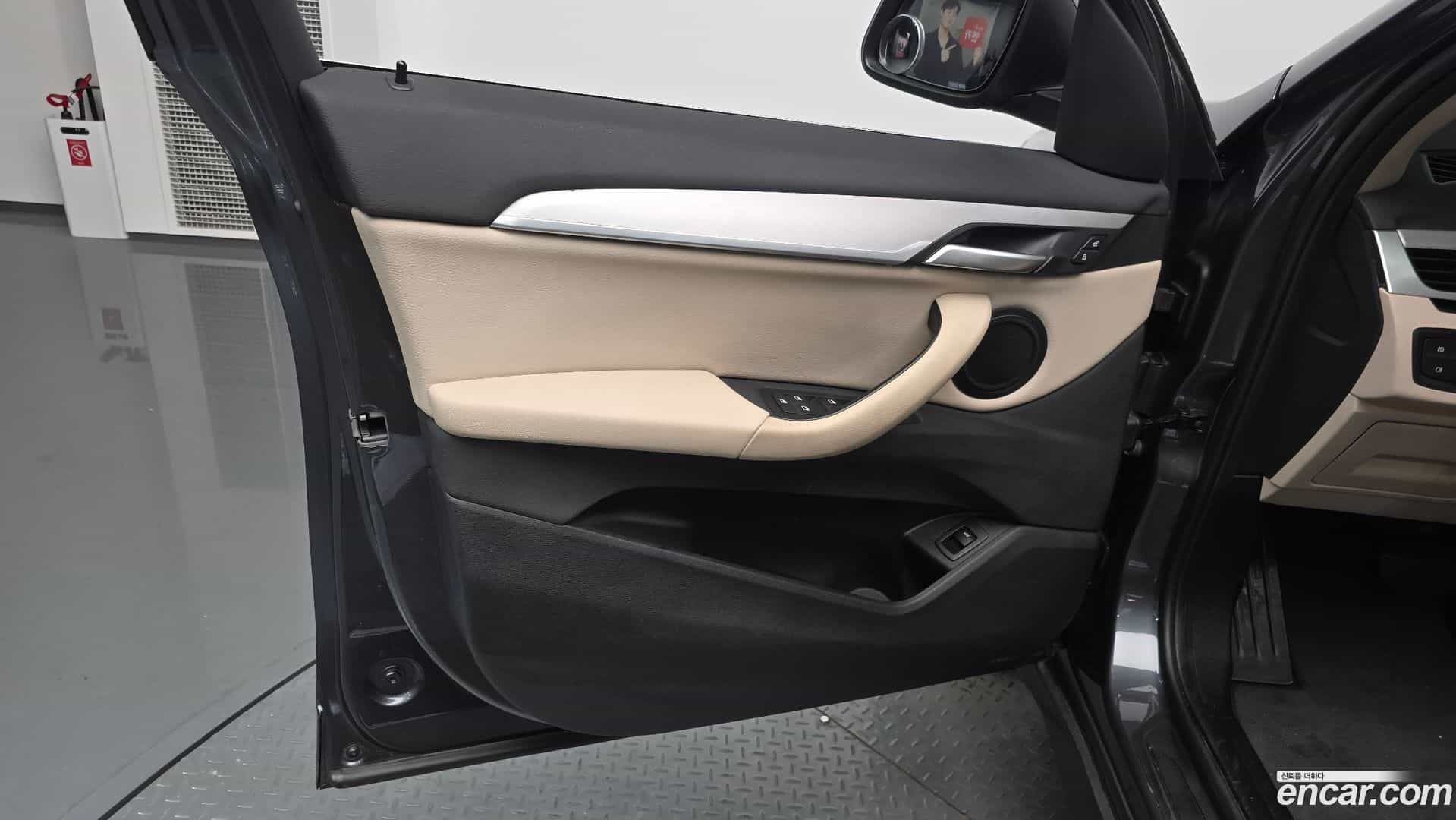 X1 BMW 2020.6-INNER-034