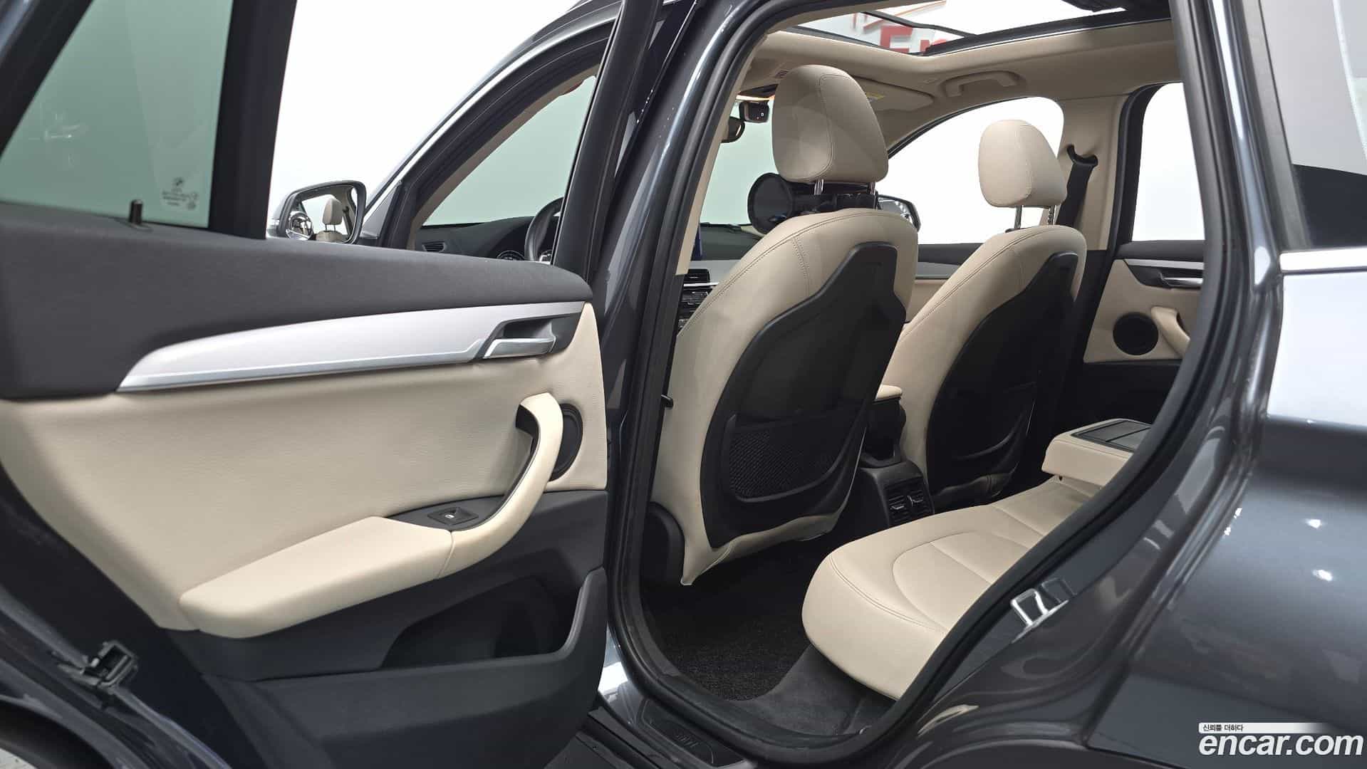 X1 BMW 2020.6-INNER-036