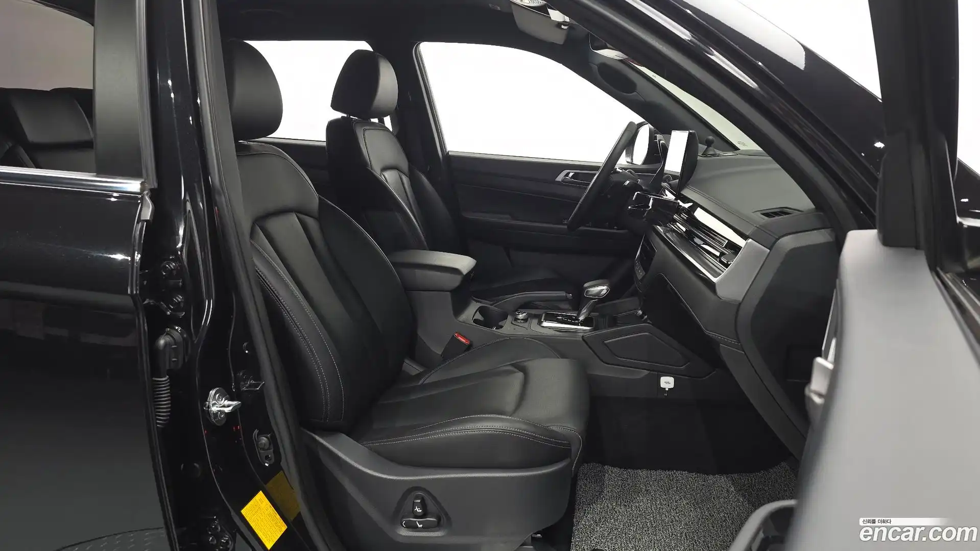Rexton KG Mobility 2025.6-INNER-010
