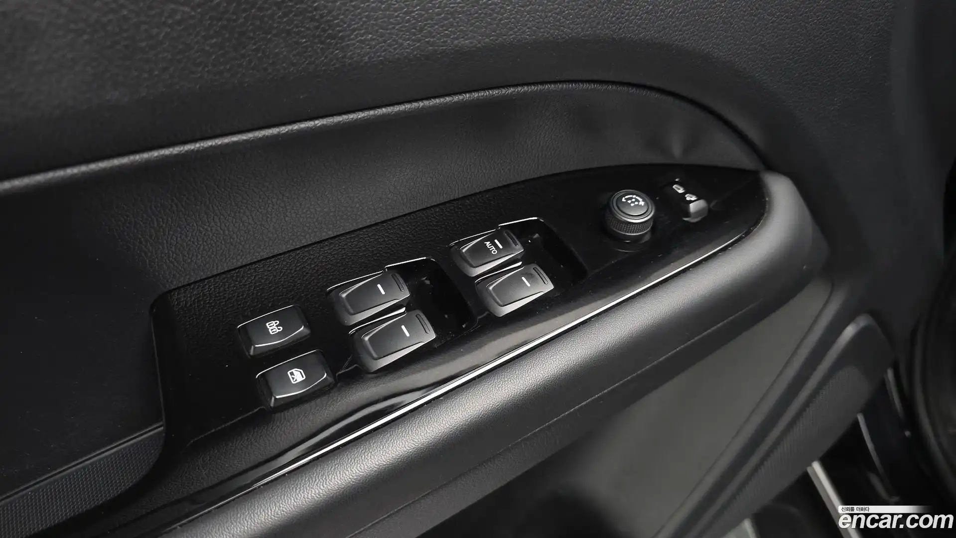 Rexton KG Mobility 2025.6-OPTION-021