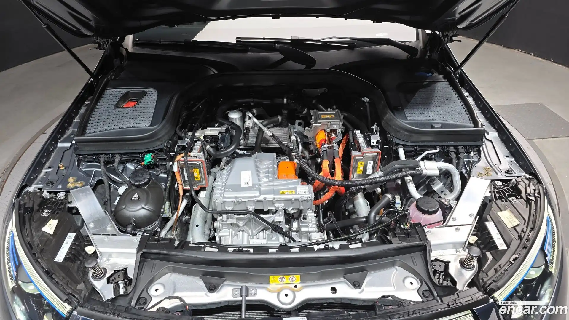 EQC Mercedes-Benz 2021.11-OUTER-006