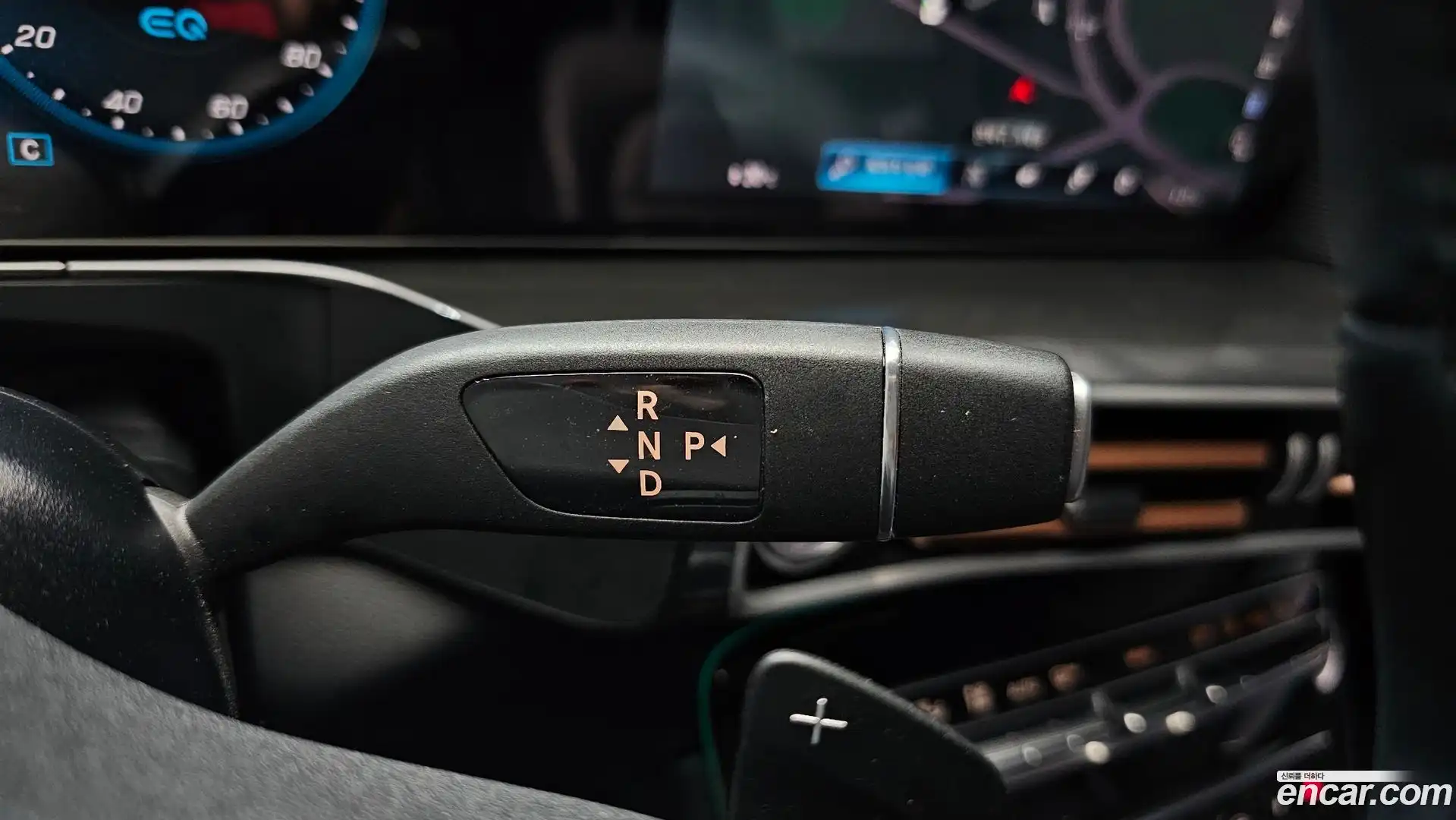 EQC Mercedes-Benz 2021.11-INNER-009