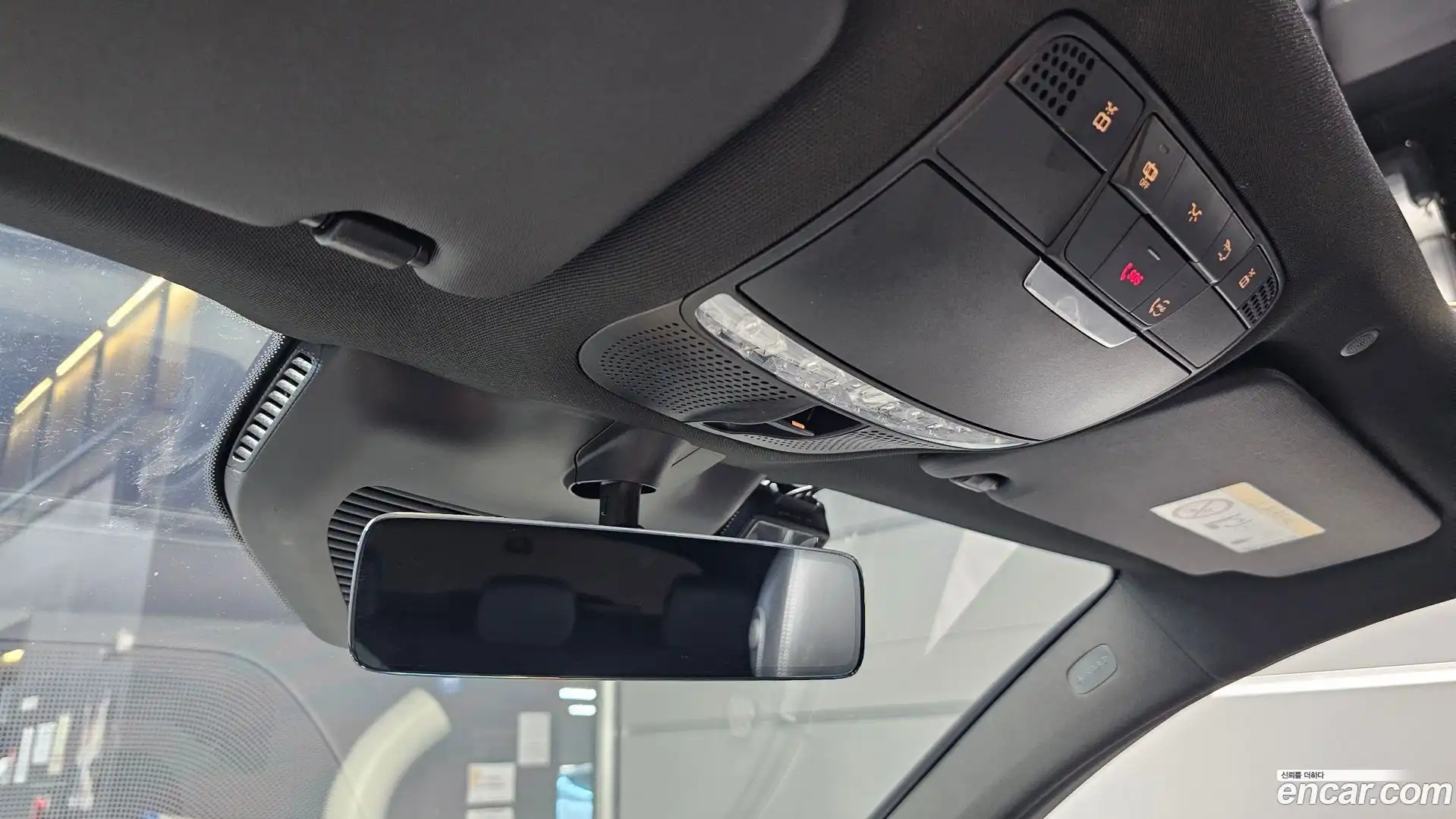 EQC Mercedes-Benz 2021.11-OPTION-043