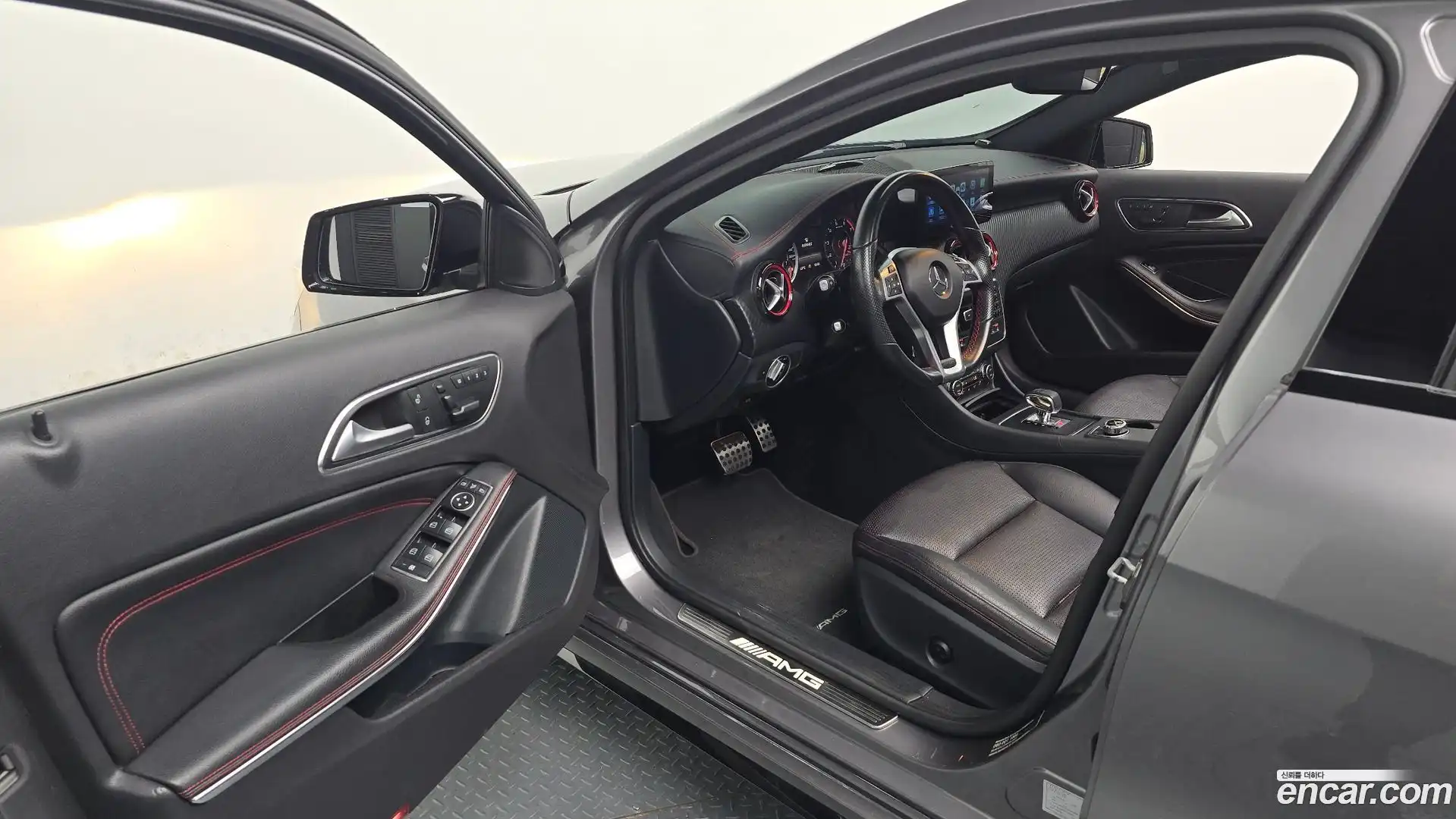 A-Class Mercedes-Benz 2015.9-INNER-010