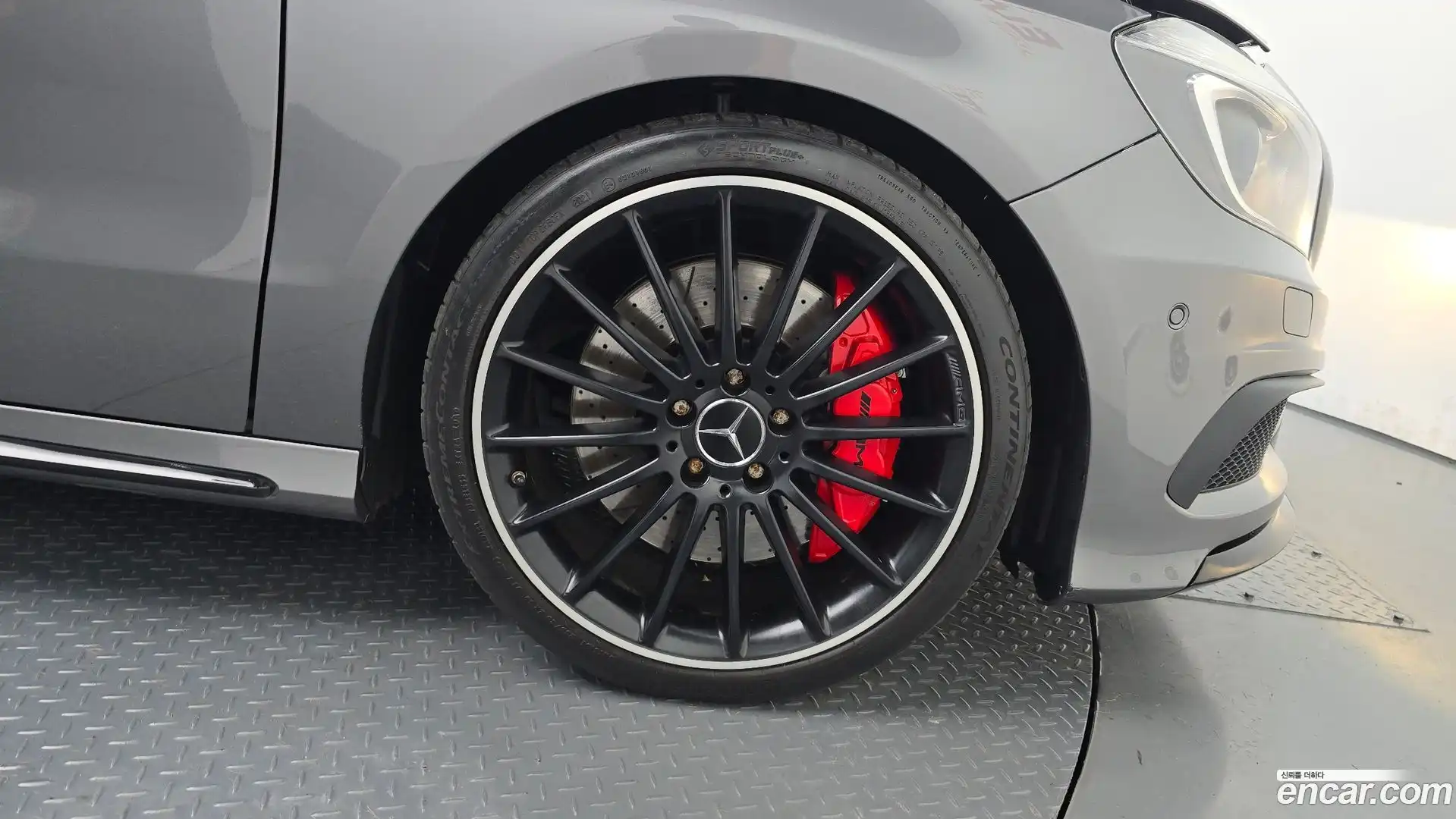 A-Class Mercedes-Benz 2015.9-OPTION-041