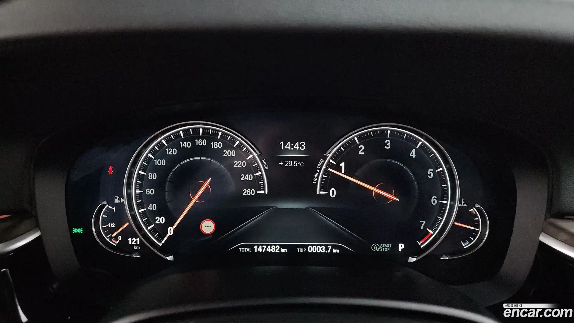 Gran Turismo BMW 2018.3-INNER-008