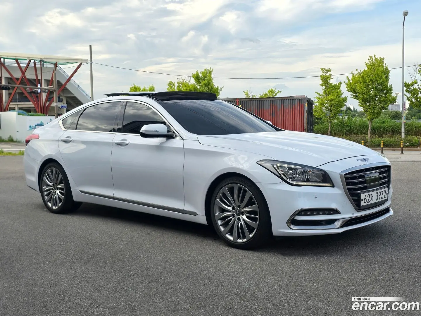 Main__Slider__Photo:G80 Genesis 2018.6-0