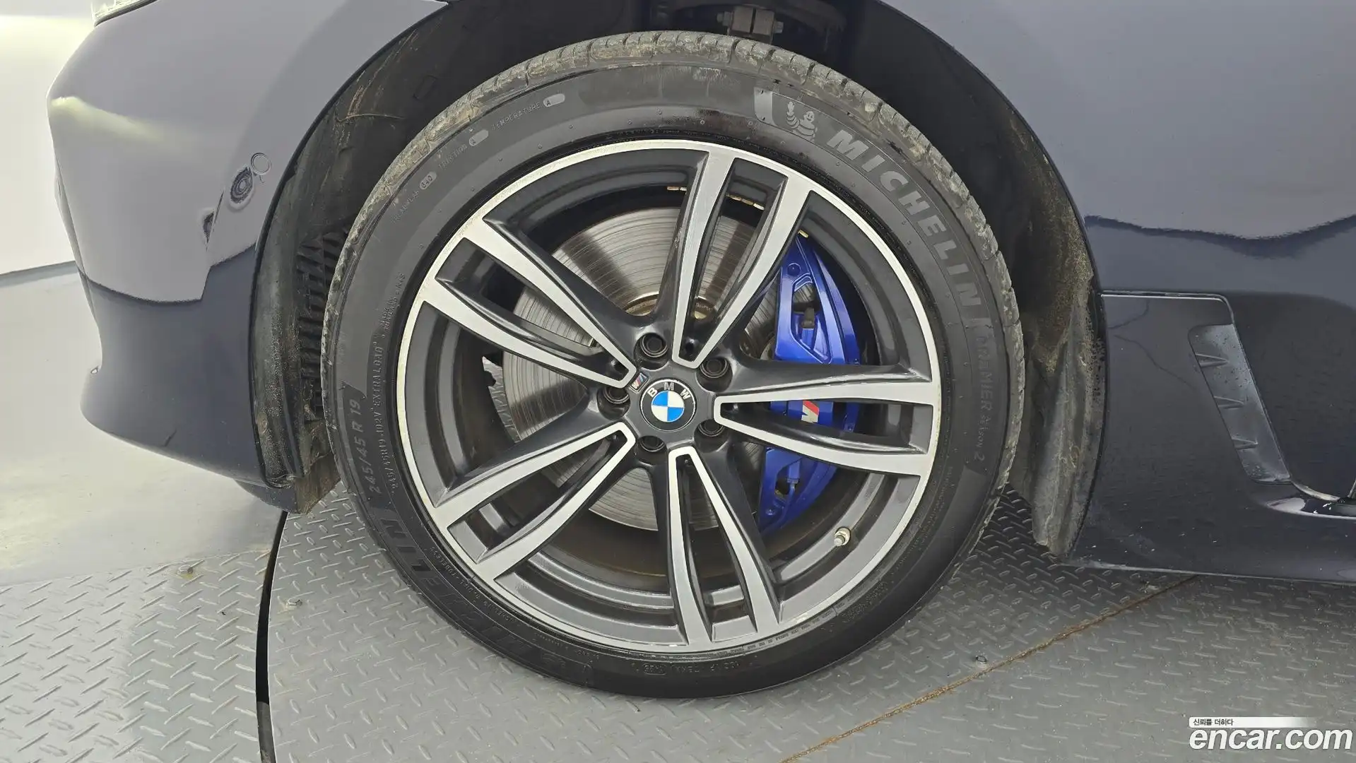 Gran Turismo BMW 2022.1-OUTER-005