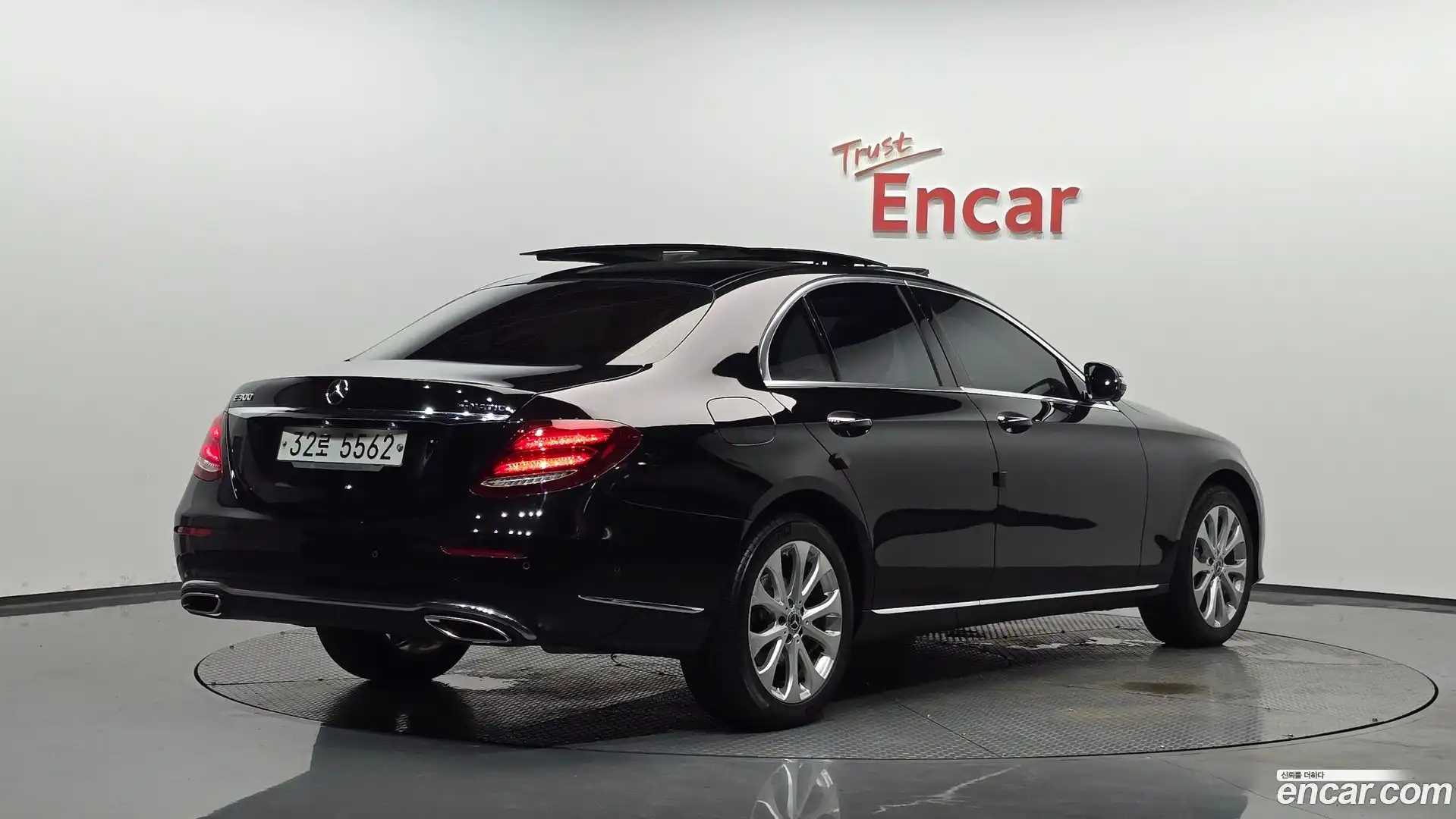 E-Class Mercedes-Benz 2019.2-OUTER-002