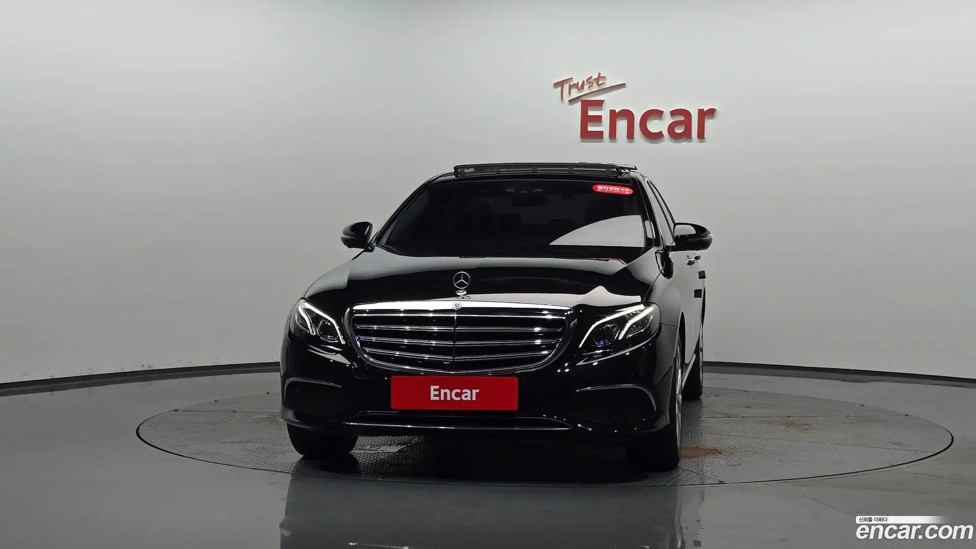 E-Class Mercedes-Benz 2019.2-OUTER-003