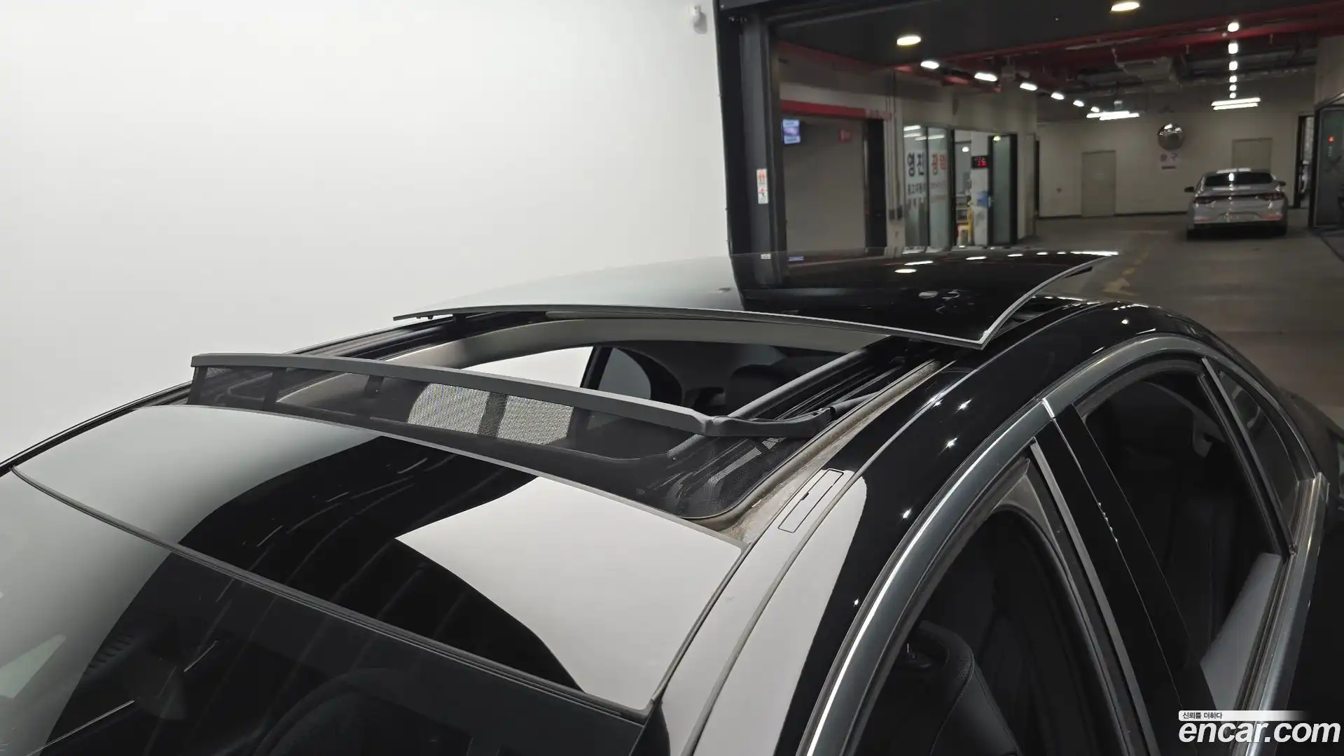 E-Class Mercedes-Benz 2019.2-OPTION-041