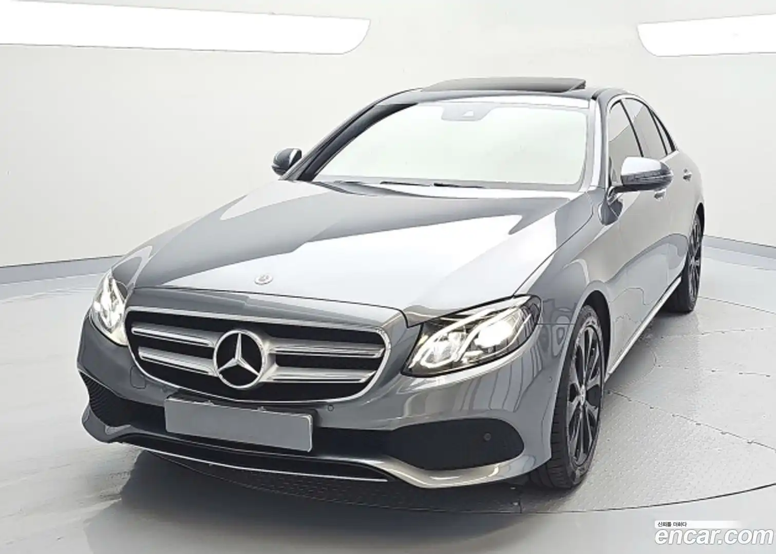 E-Class Mercedes-Benz 2017.11-OUTER-001
