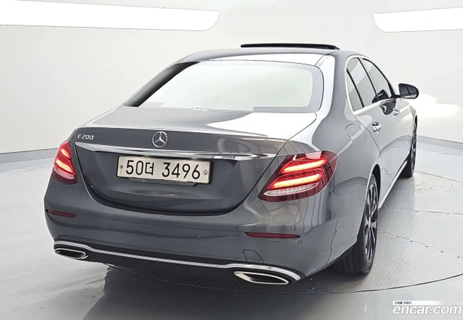E-Class Mercedes-Benz 2017.11-OUTER-002