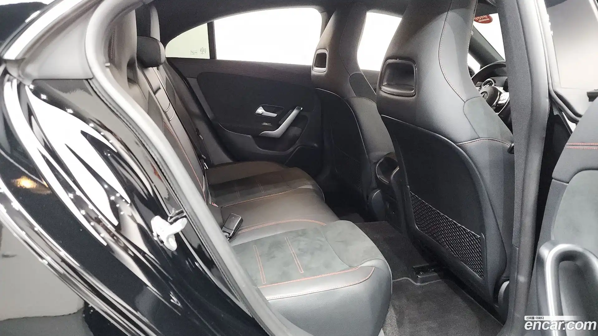 CLA-Class Mercedes-Benz 2022.8-OPTION-015
