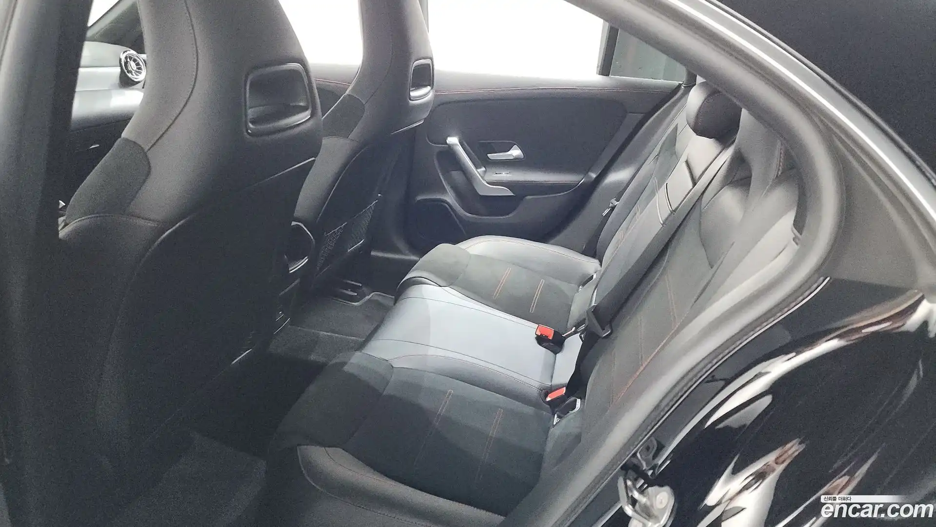CLA-Class Mercedes-Benz 2022.8-OPTION-024