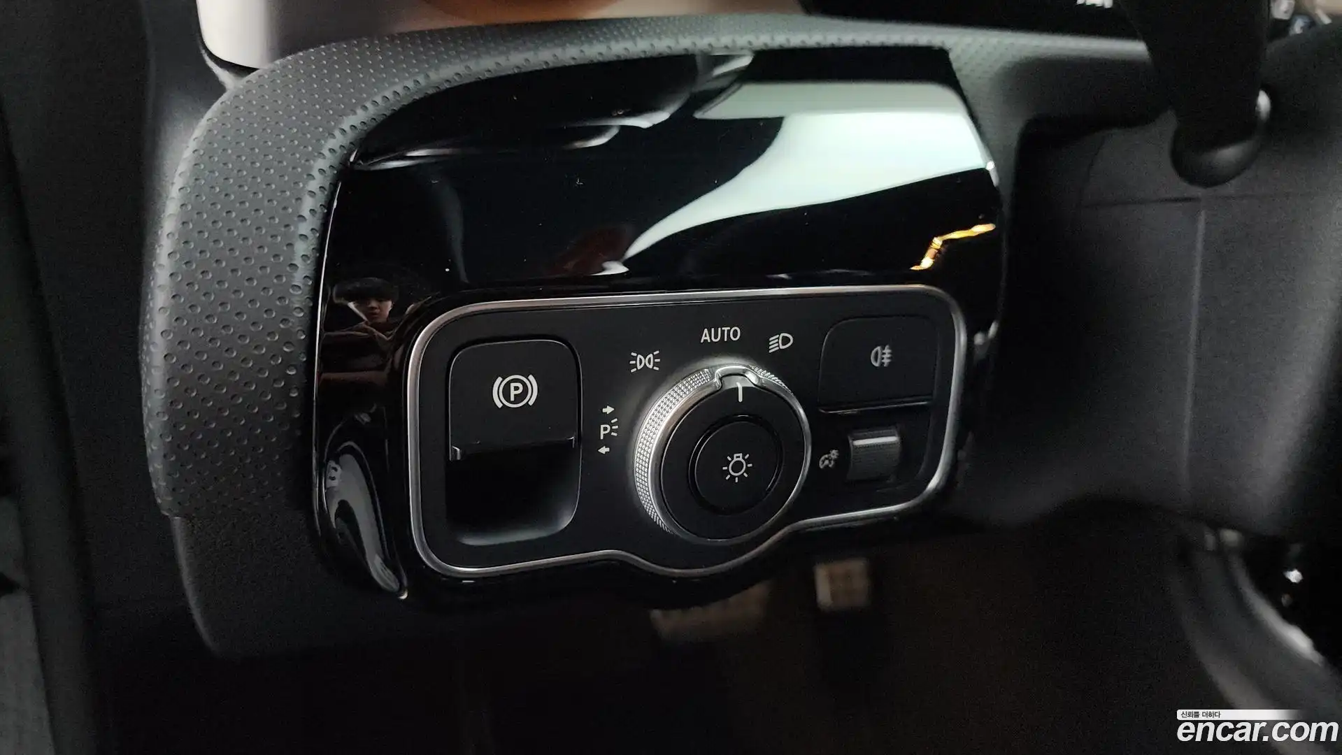CLA-Class Mercedes-Benz 2022.8-OPTION-041