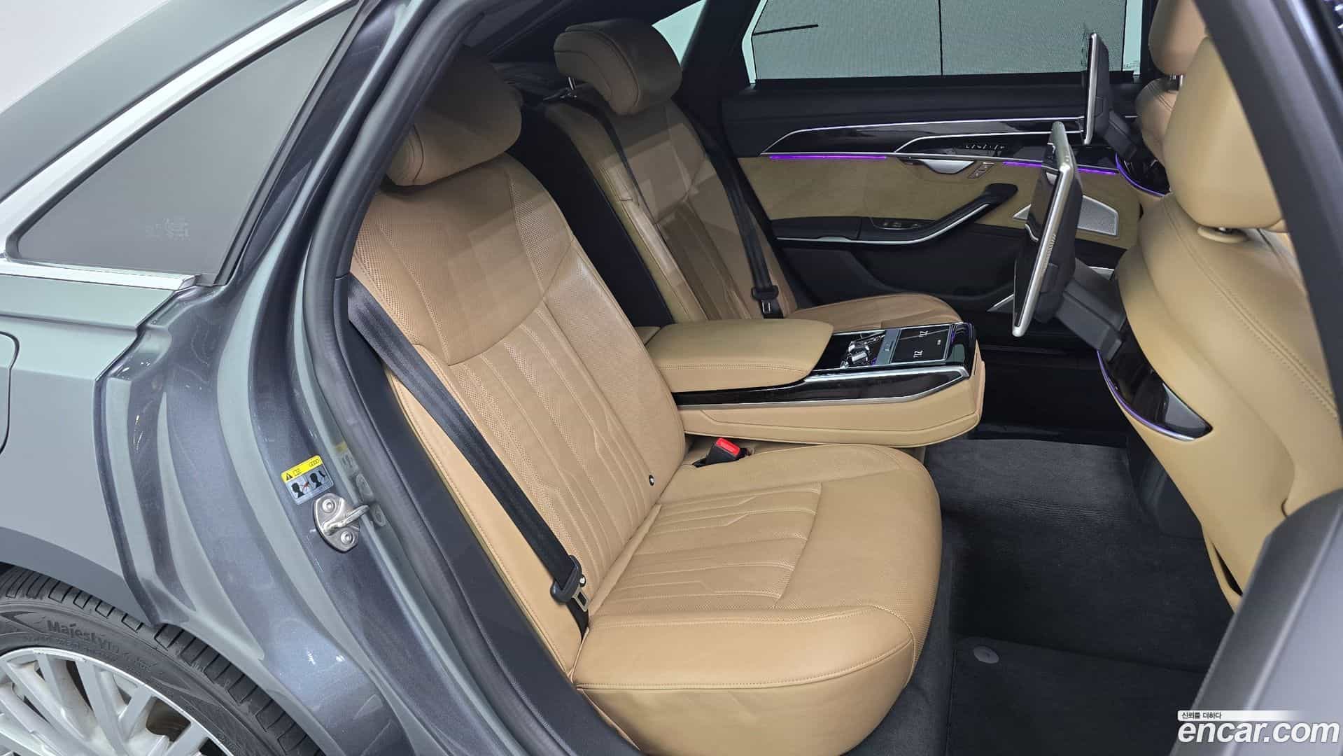A8 Audi 2020.6-OPTION-015