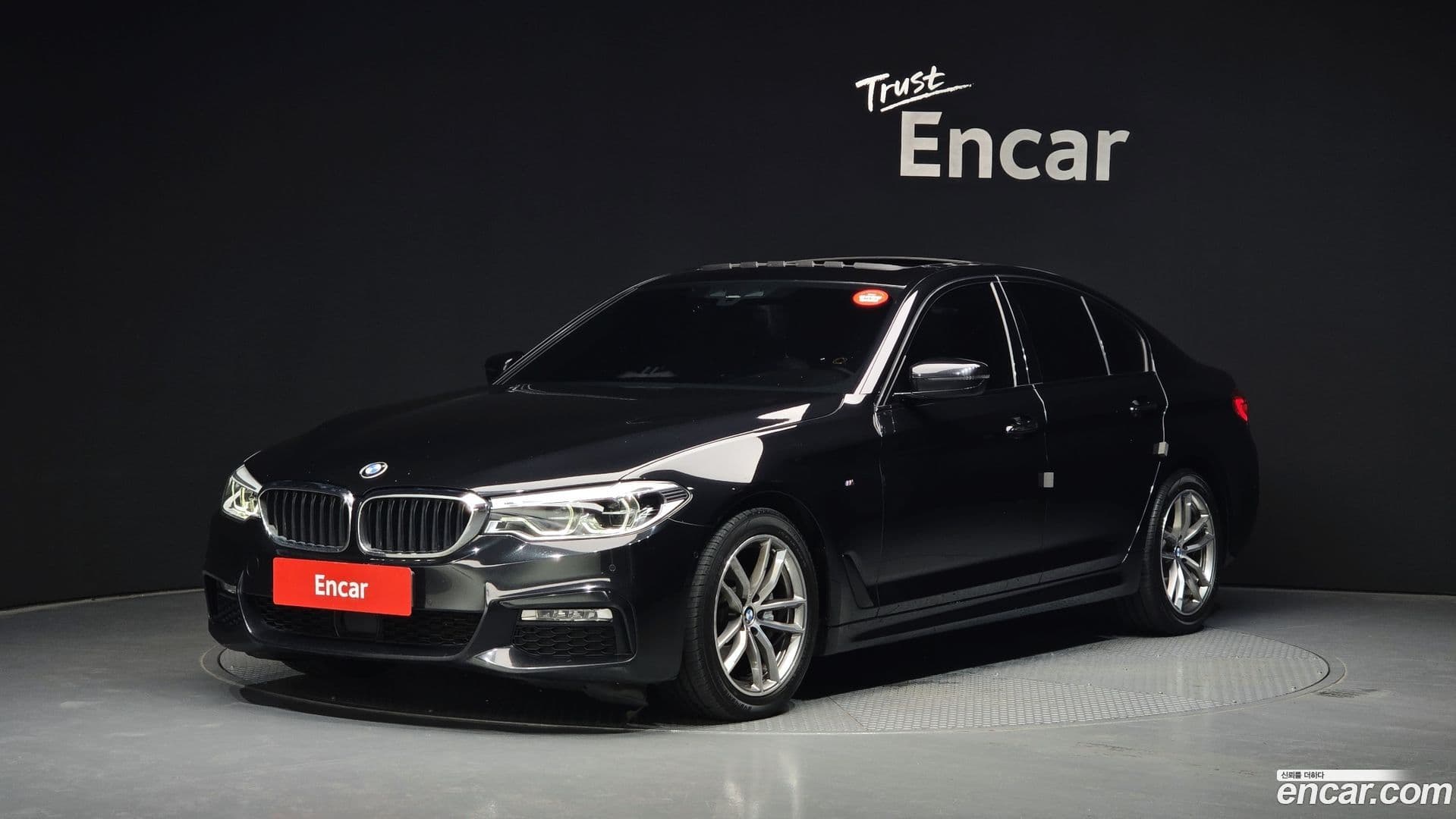 Main__Slider__Photo:5-Series BMW 2017.3-0
