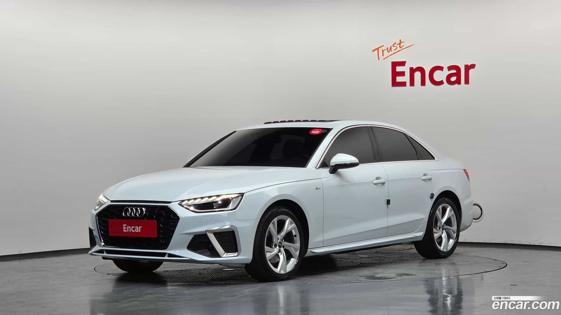 A4 Audi 2021.10-OUTER-001