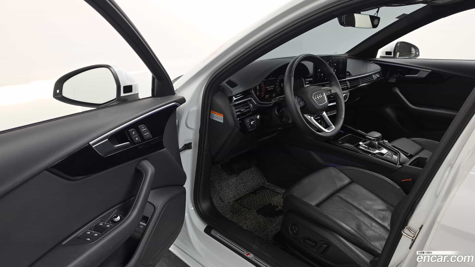 A4 Audi 2021.10-INNER-010