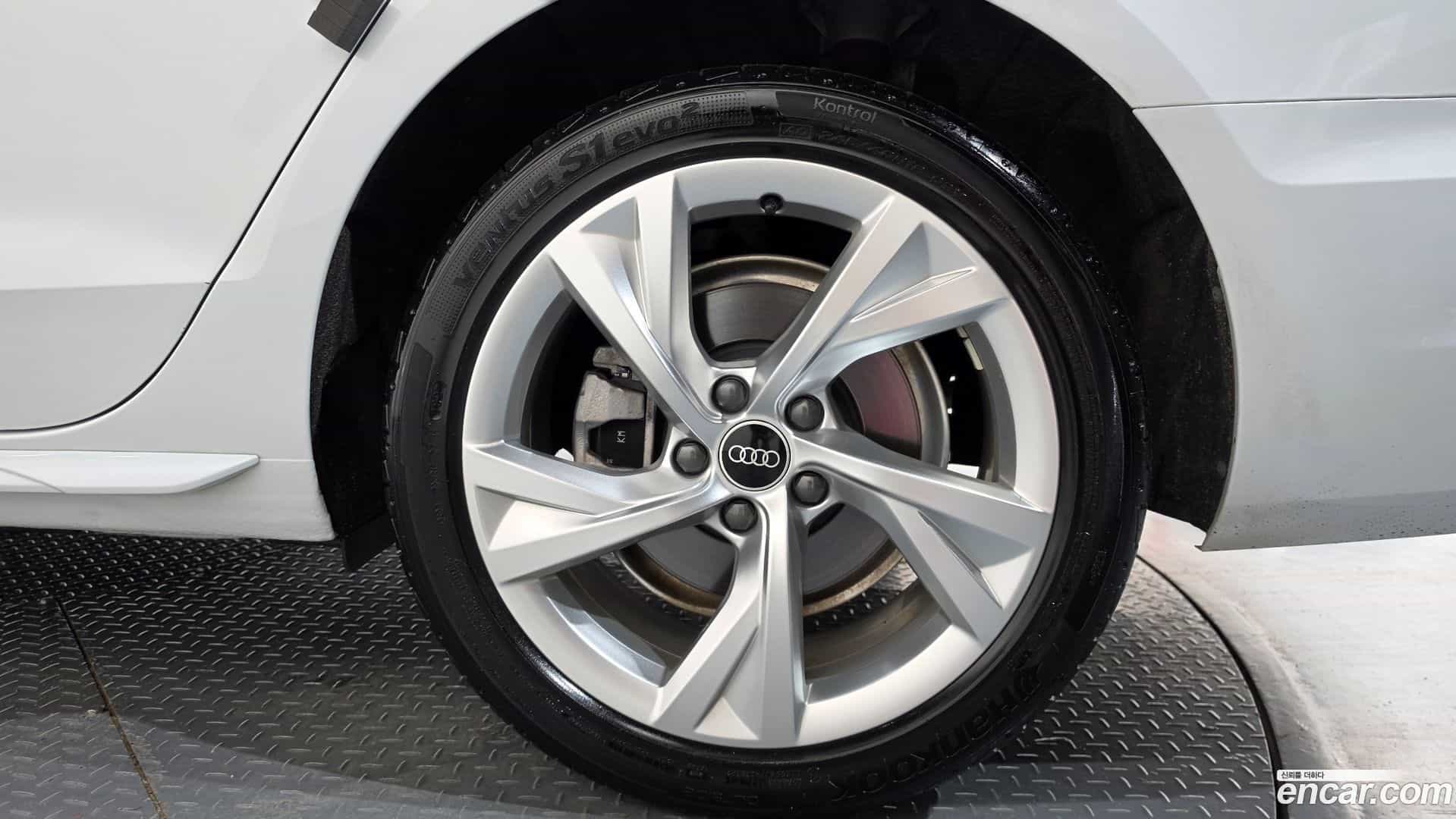 A4 Audi 2021.10-OUTER-031