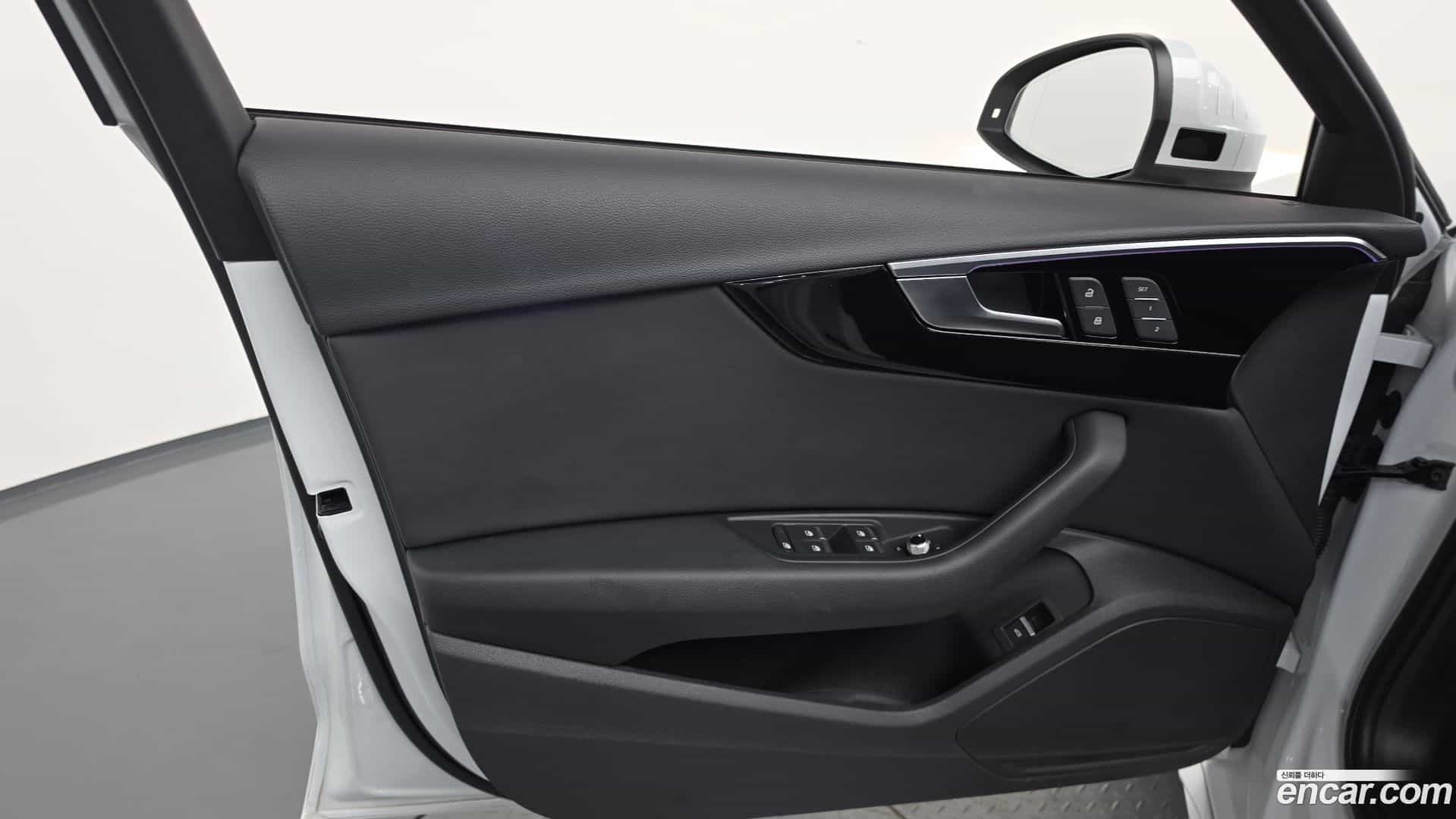 A4 Audi 2021.10-INNER-034