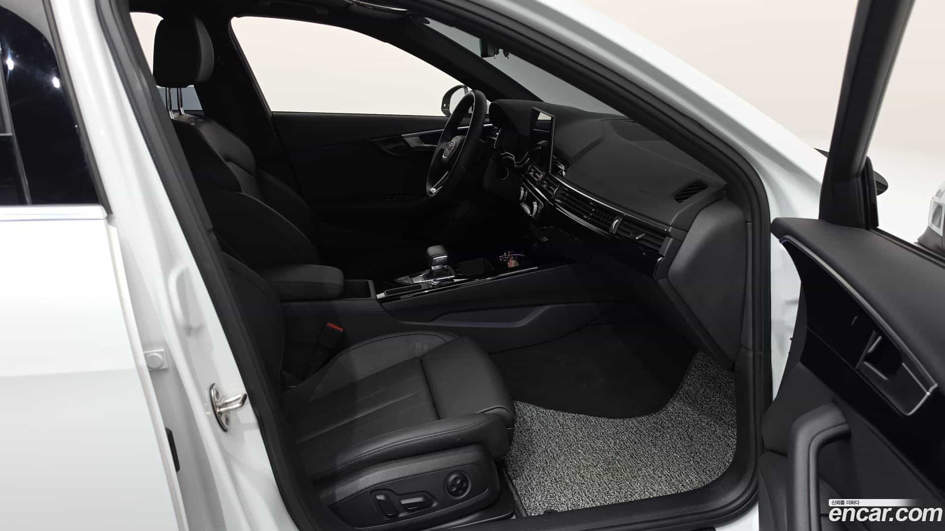 A4 Audi 2021.10-INNER-036