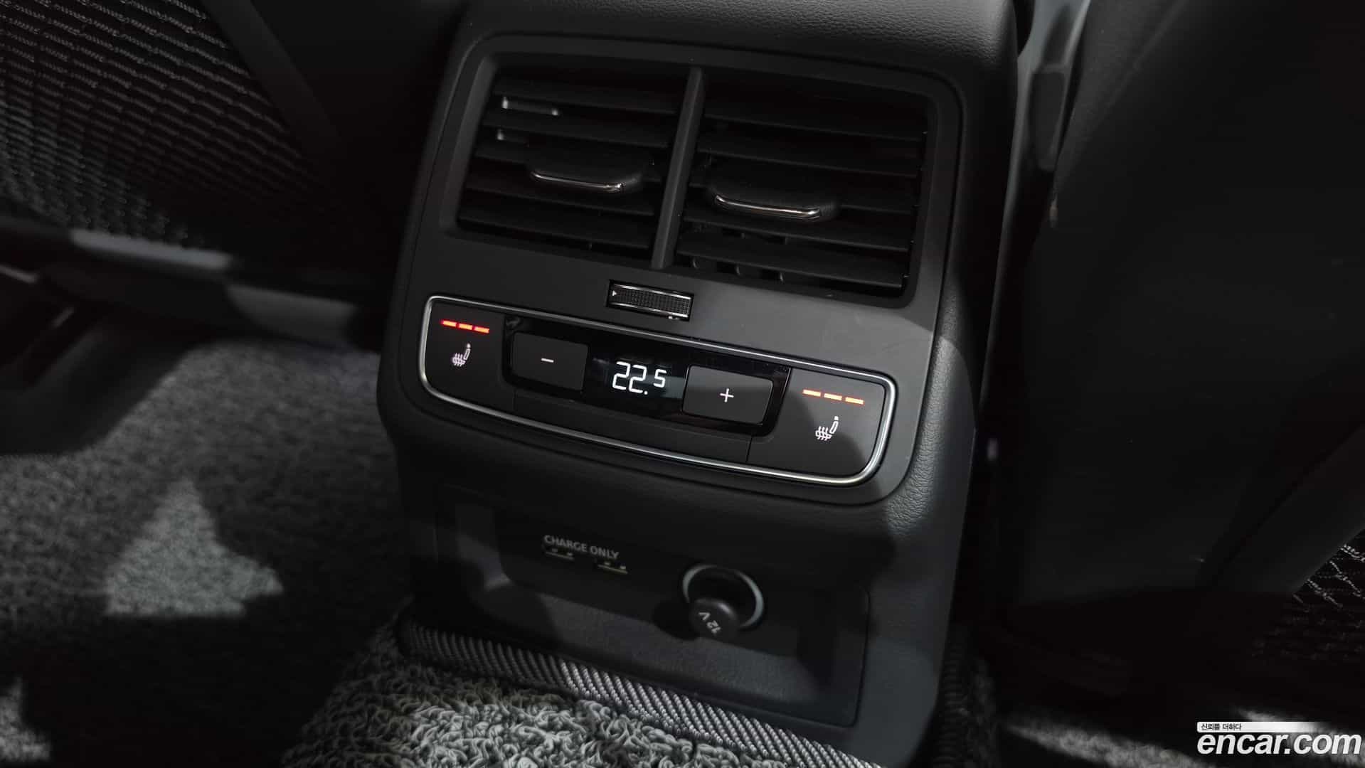 A4 Audi 2021.10-OPTION-047