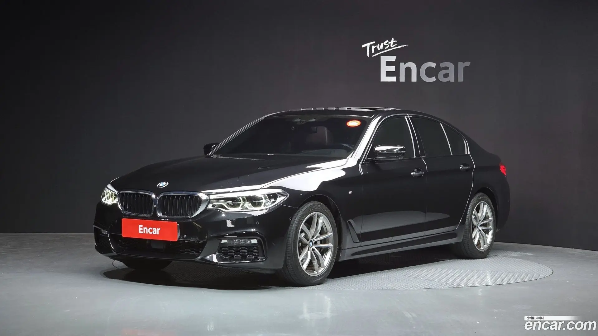 Main__Slider__Photo:5-Series BMW 2017.7-0