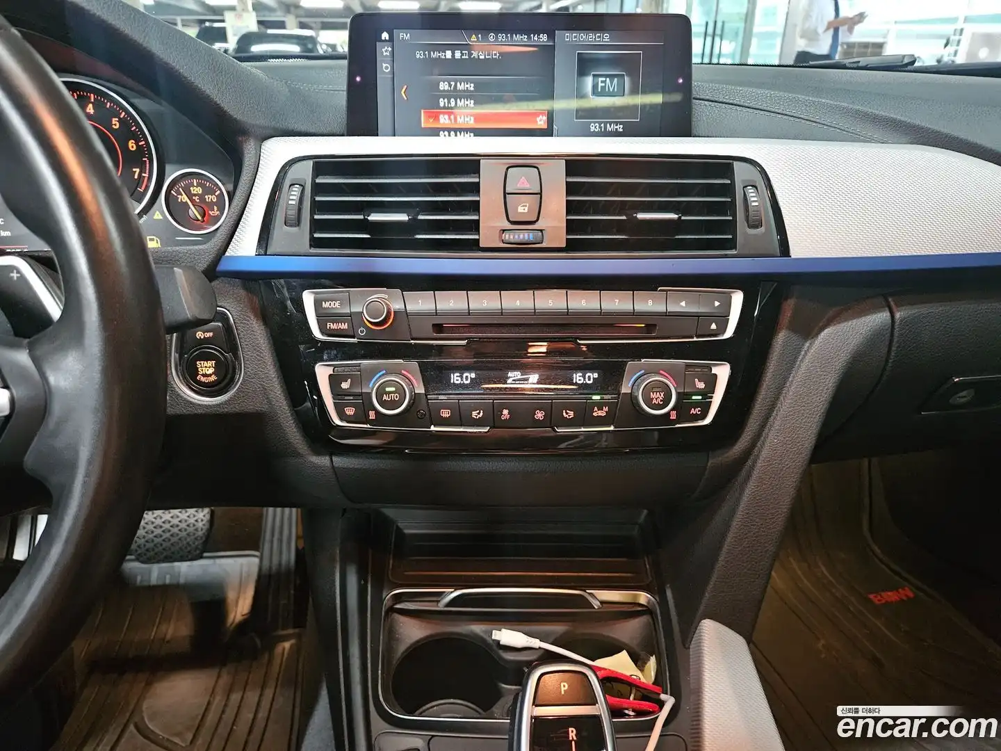 3-Series BMW 2018.2-INNER-008